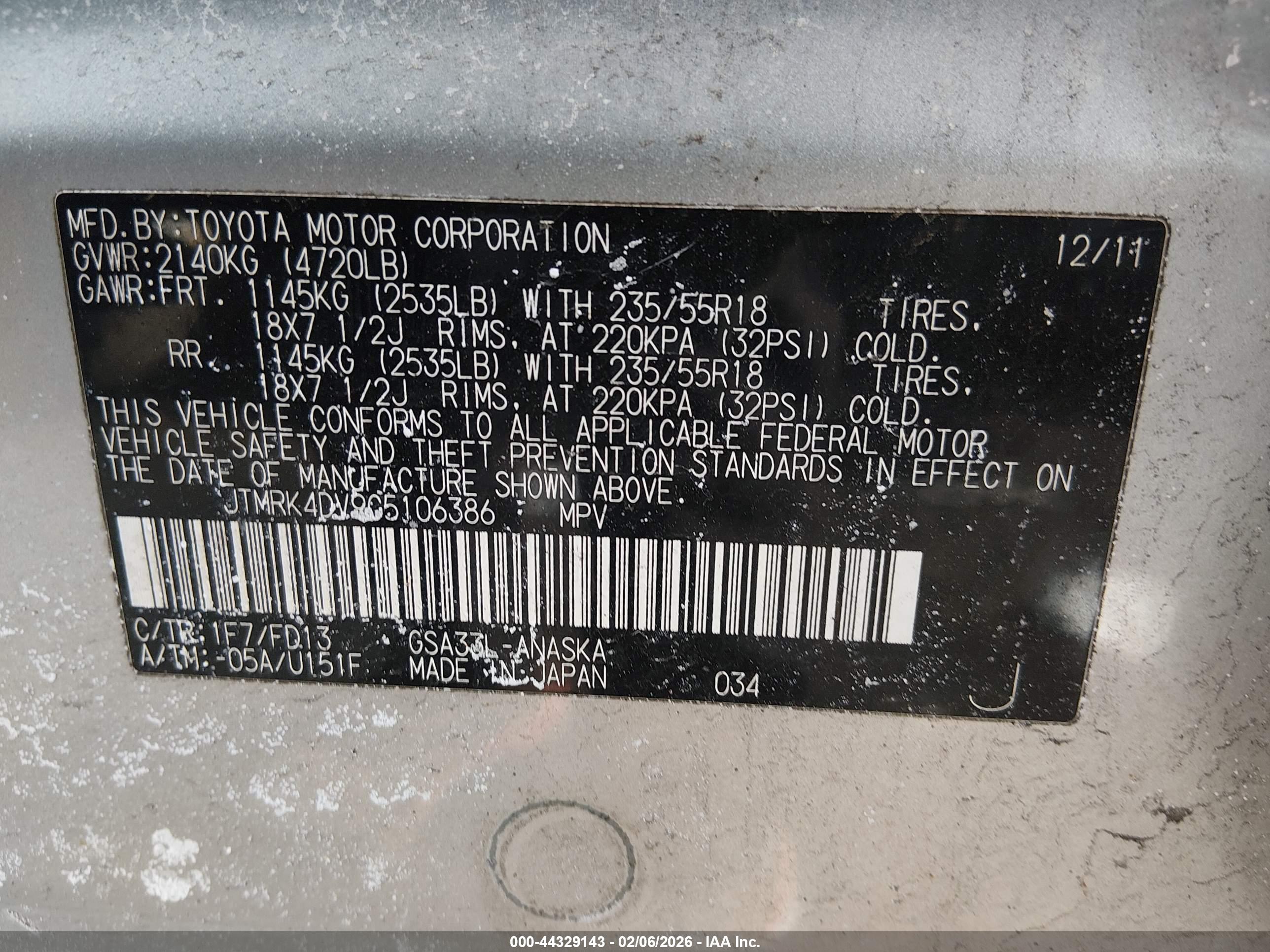TOYOTA RAV4 image 9