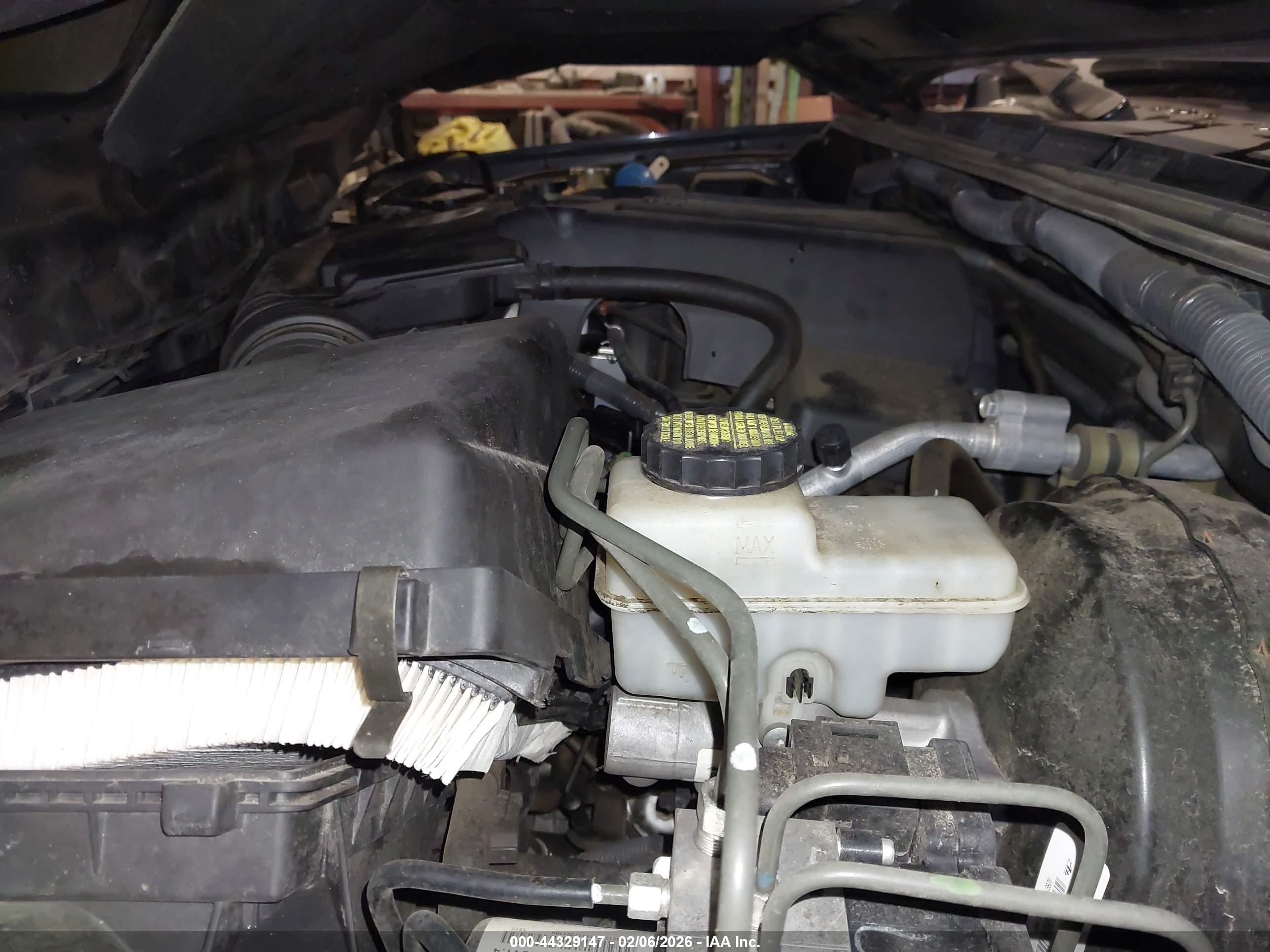 NISSAN FRONTIER image 10