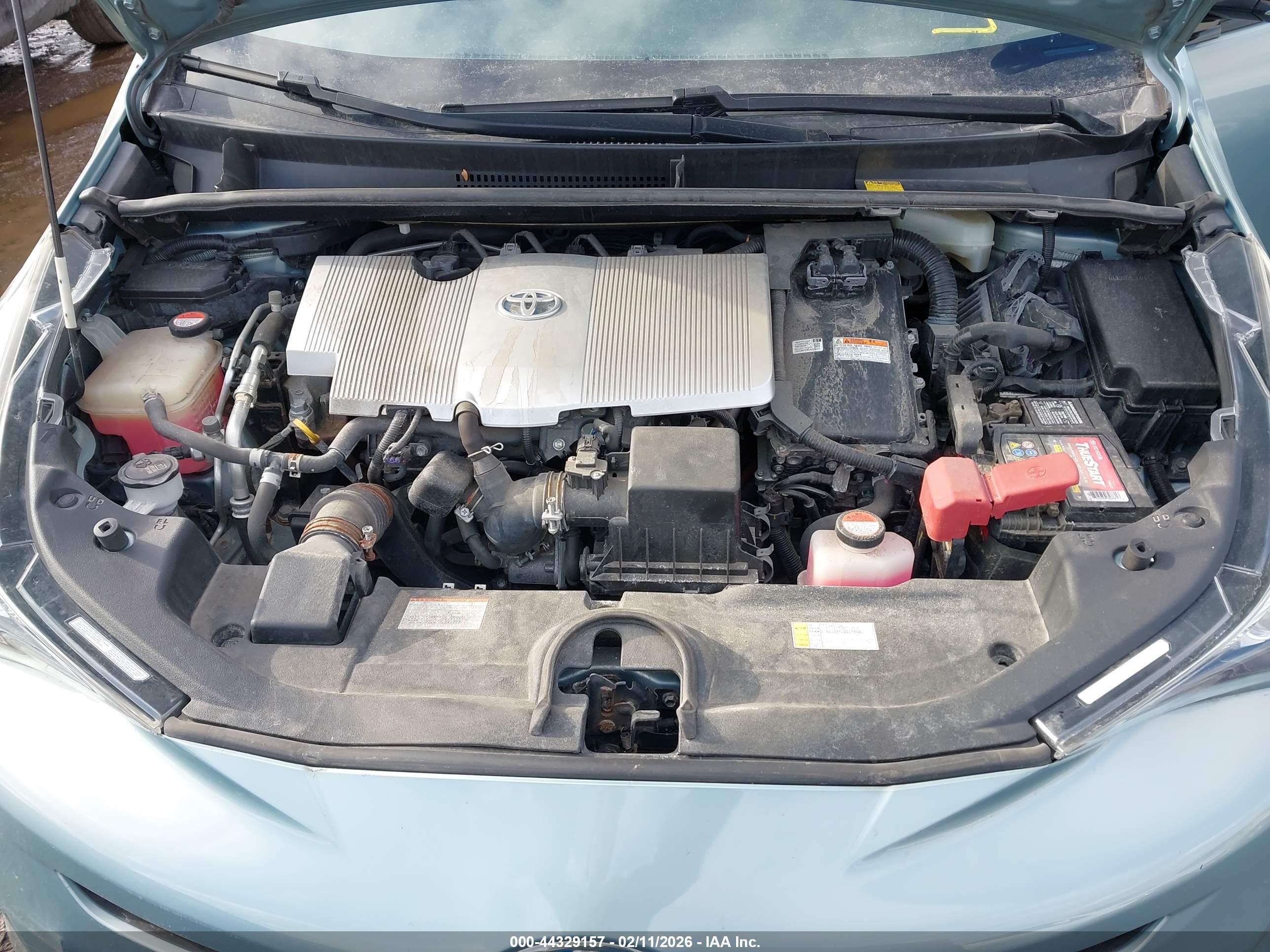 TOYOTA PRIUS image 10