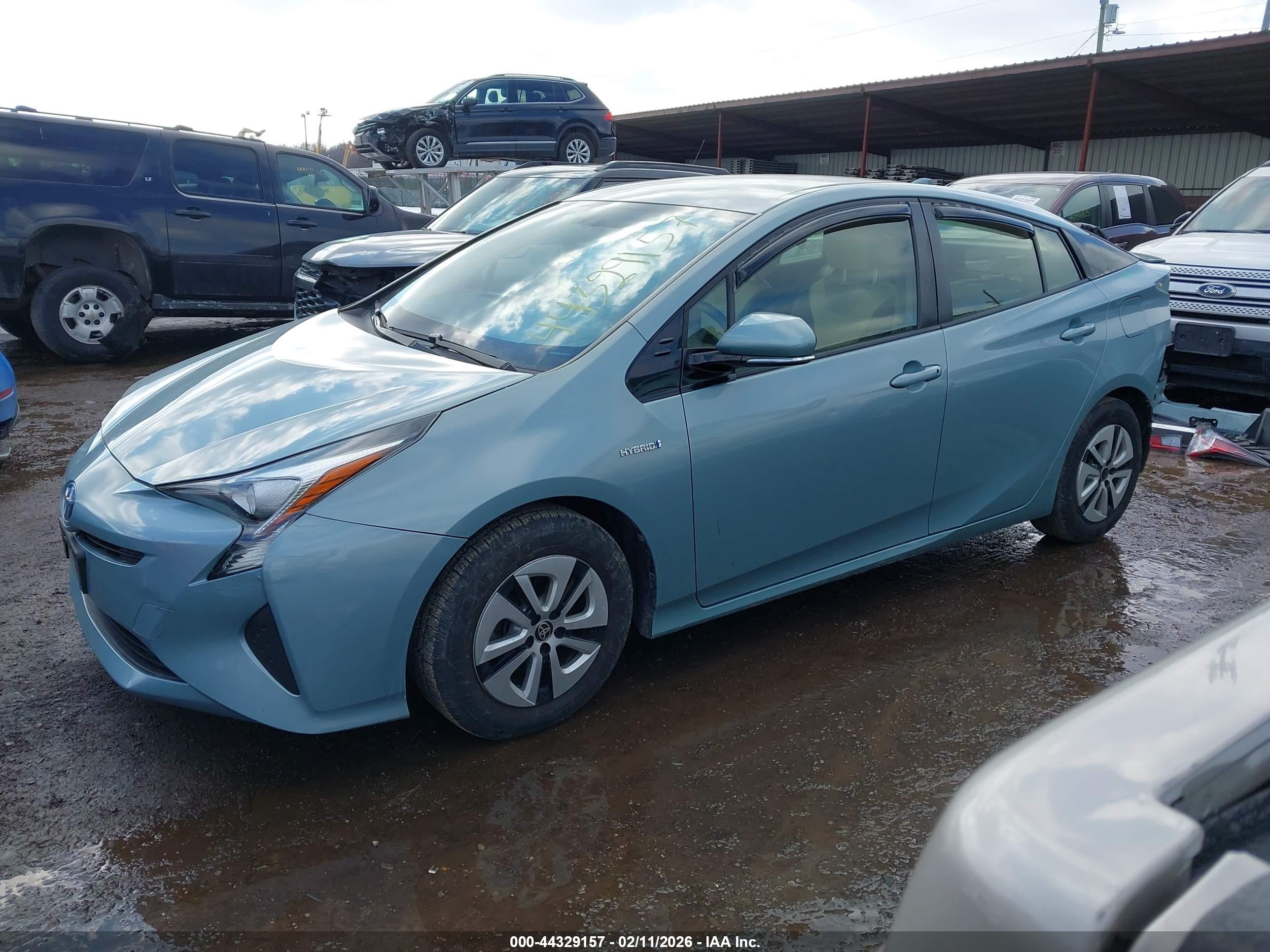 TOYOTA PRIUS image 2