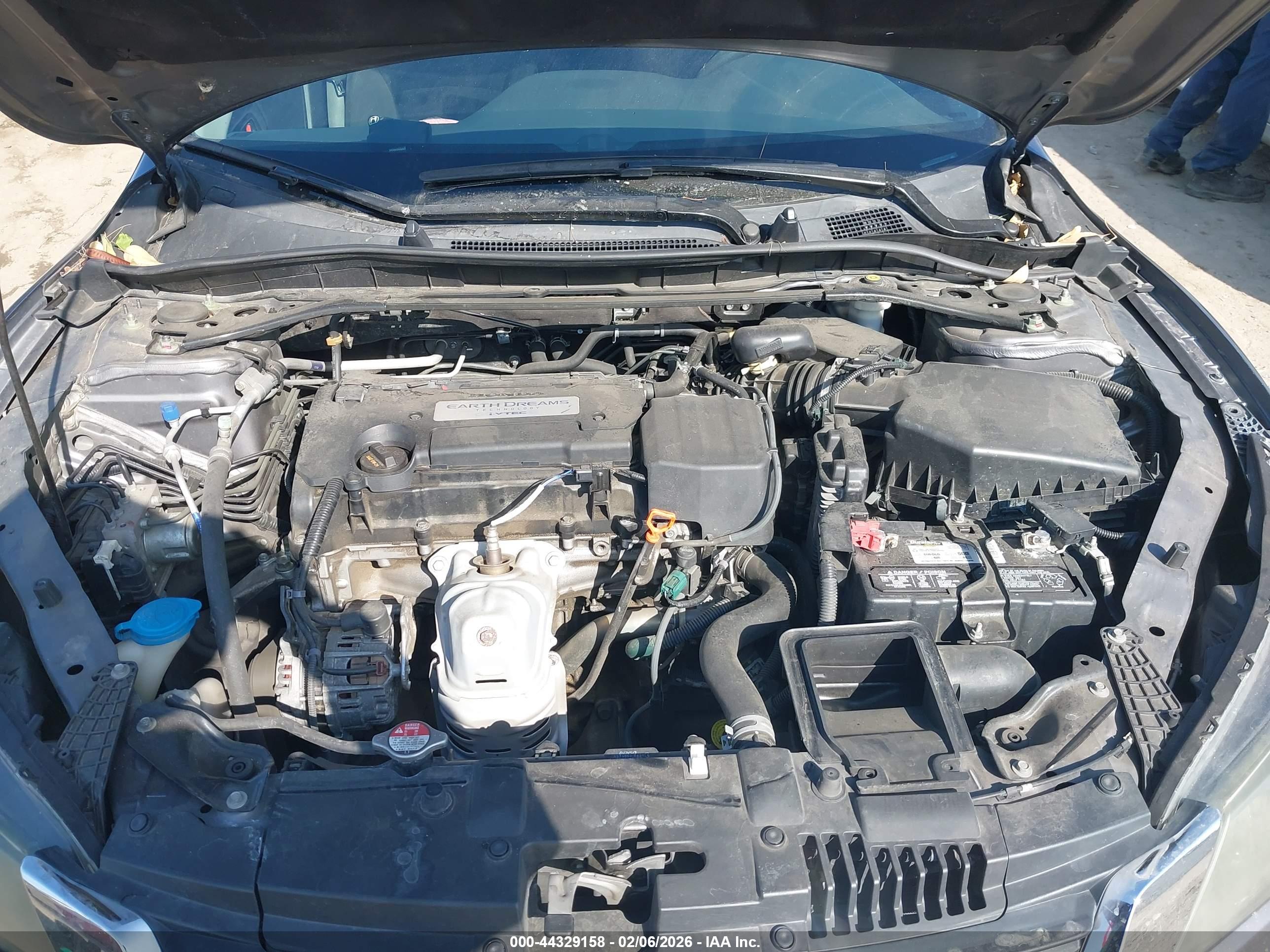 HONDA ACCORD image 10