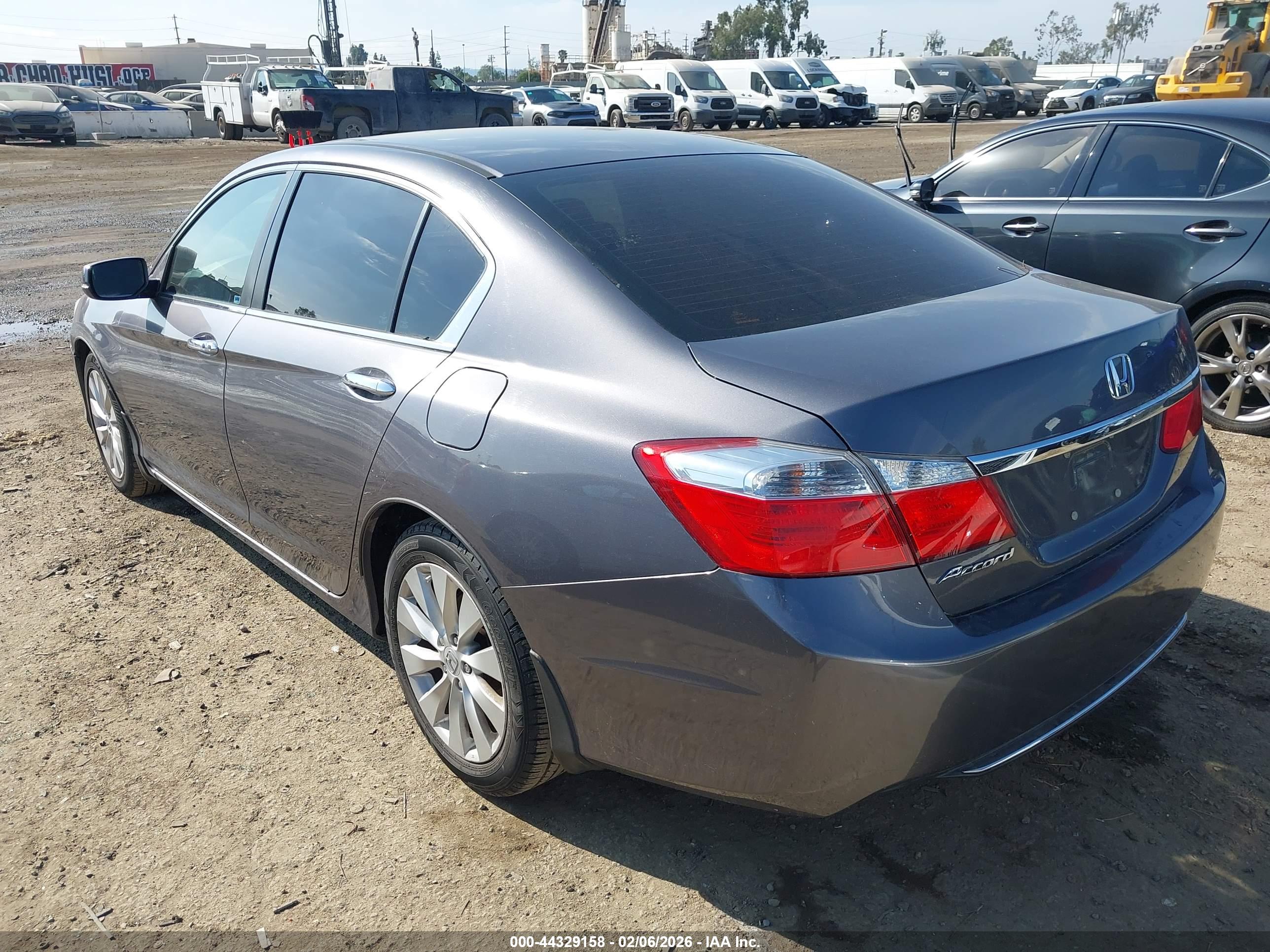 HONDA ACCORD image 3