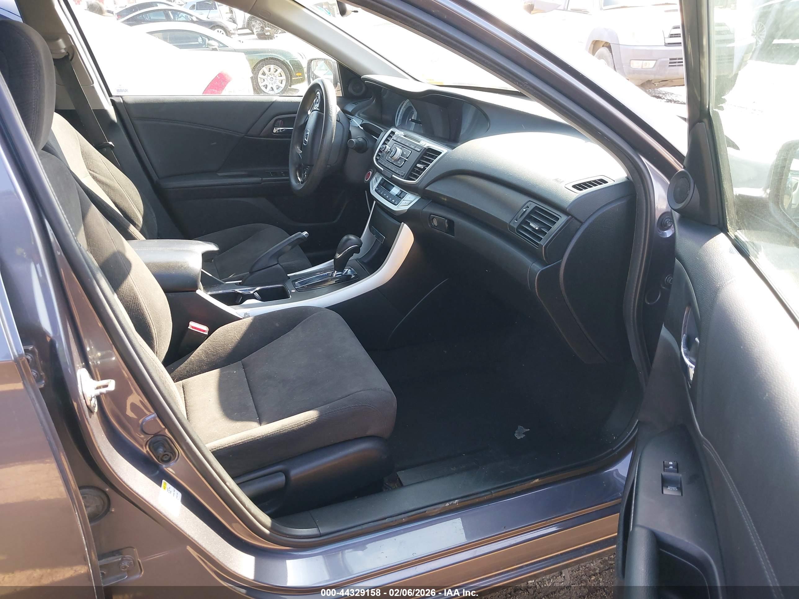 HONDA ACCORD image 5