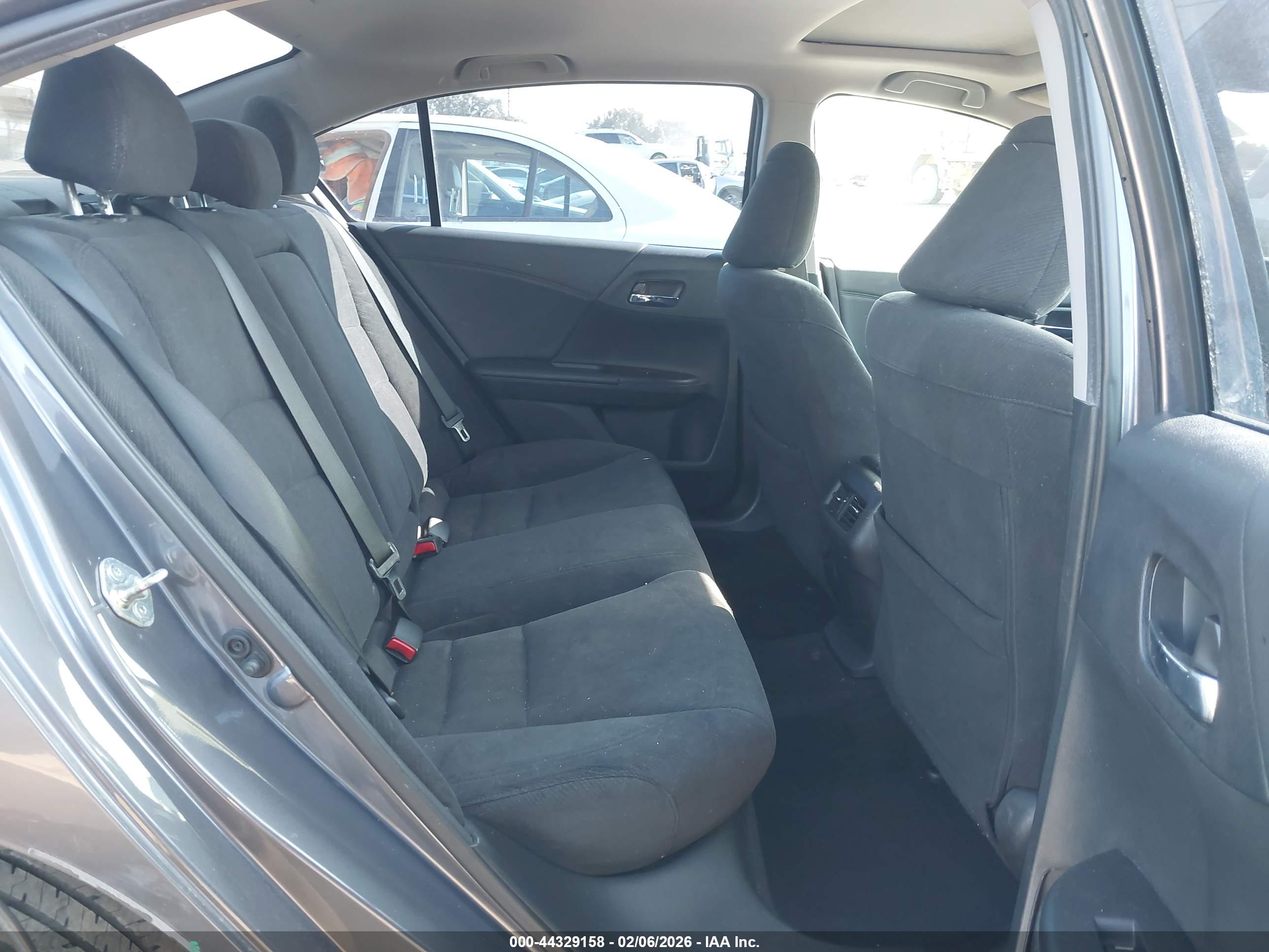 HONDA ACCORD image 8
