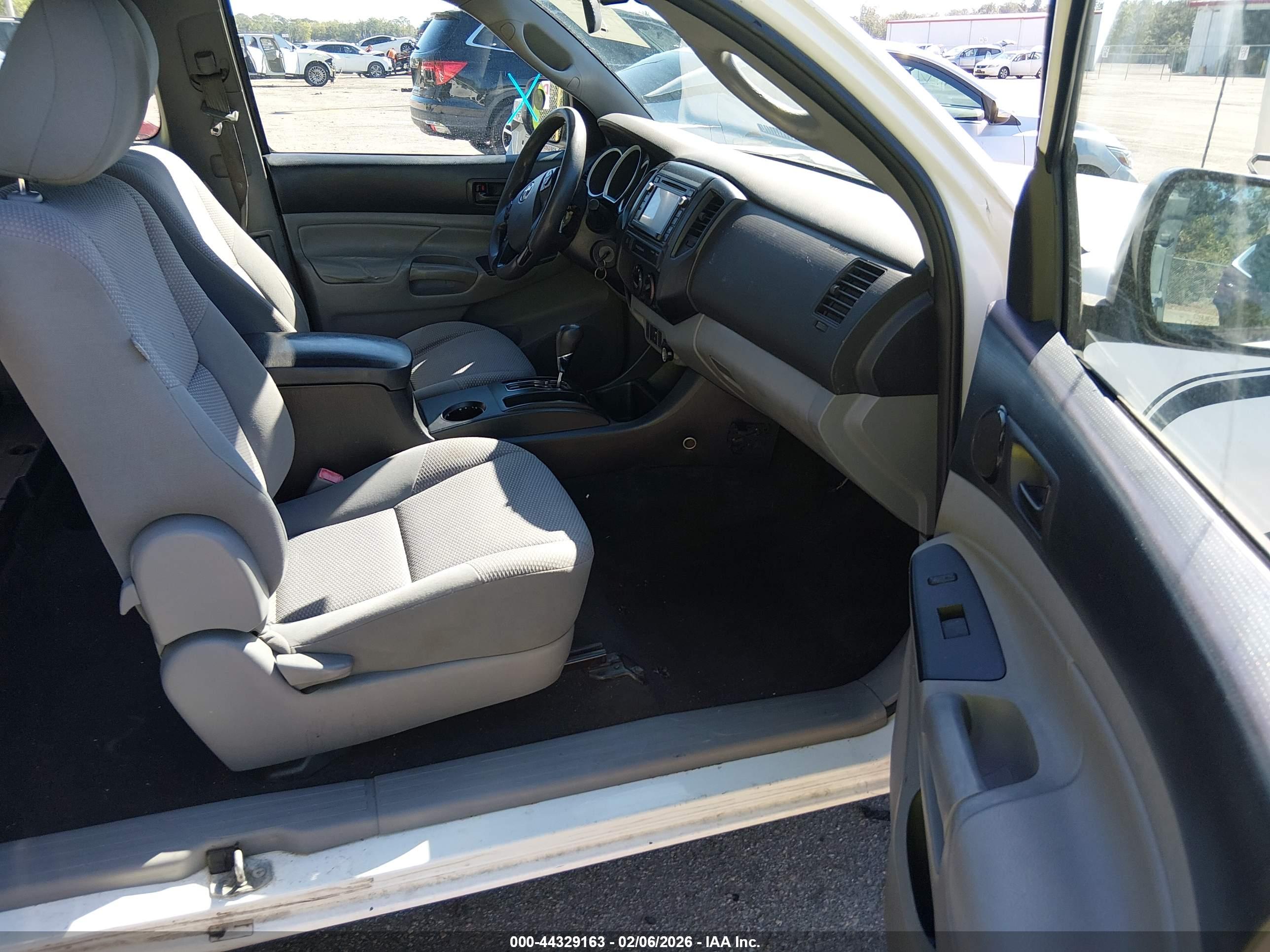 TOYOTA TACOMA image 5