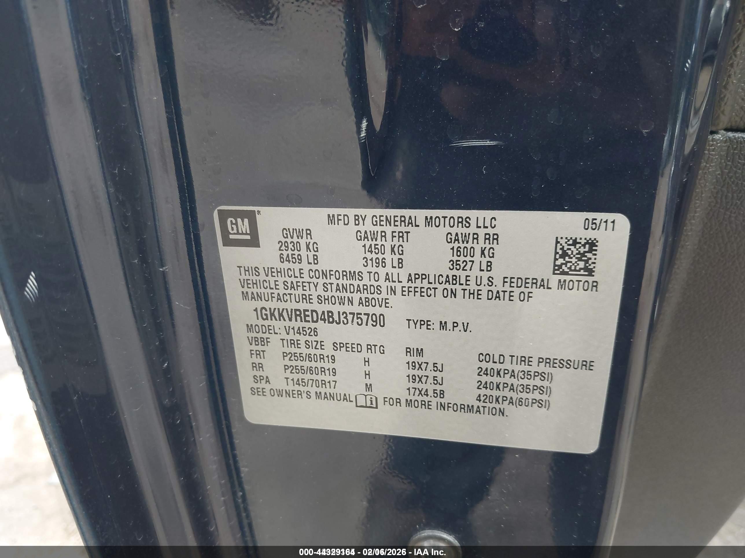 GMC ACADIA image 9