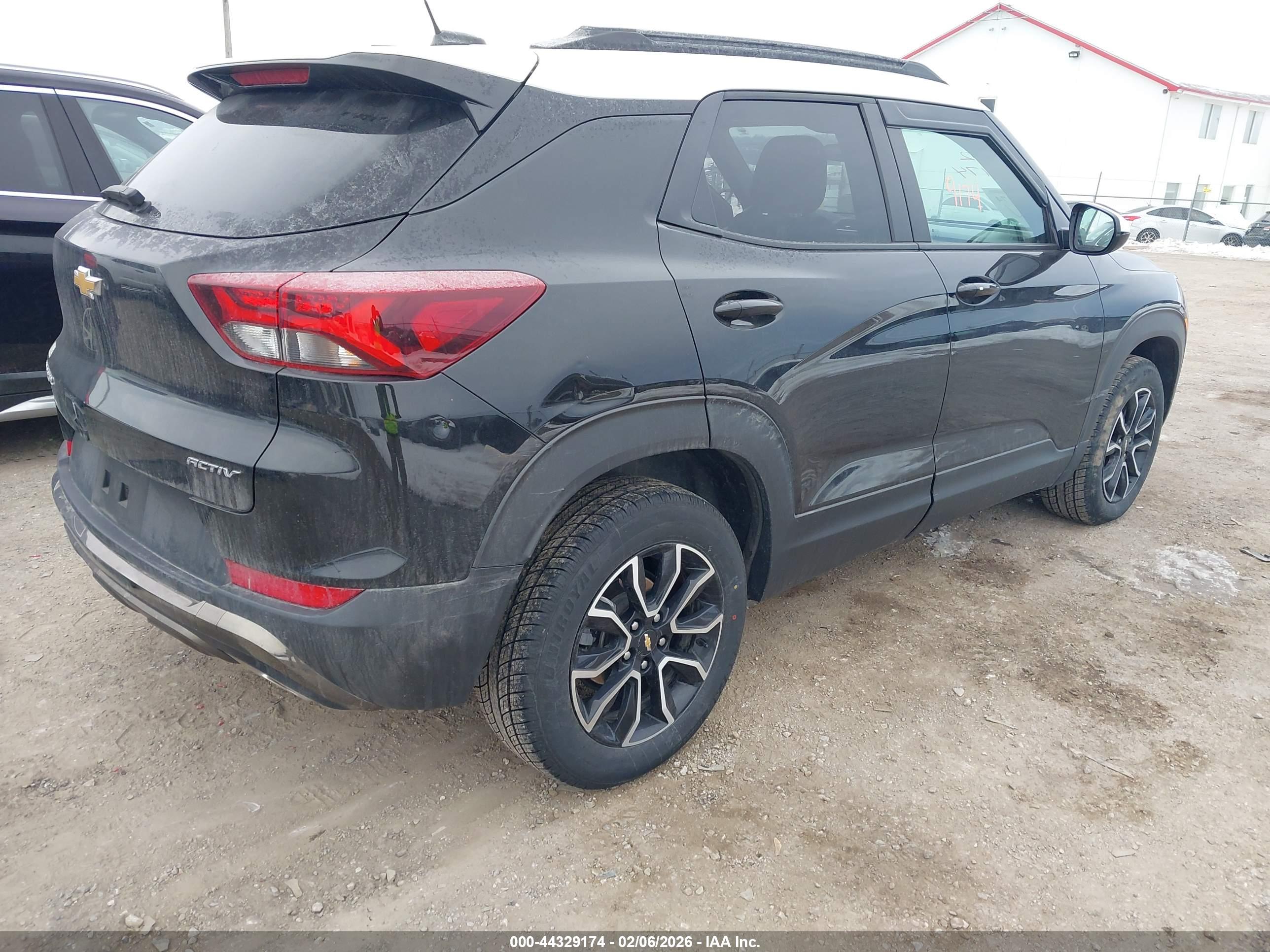 CHEVROLET TRAILBLAZER image 4
