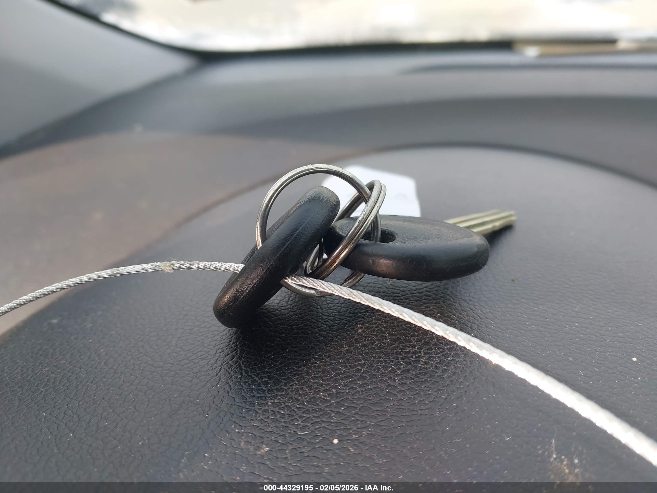 HYUNDAI ELANTRA image 11