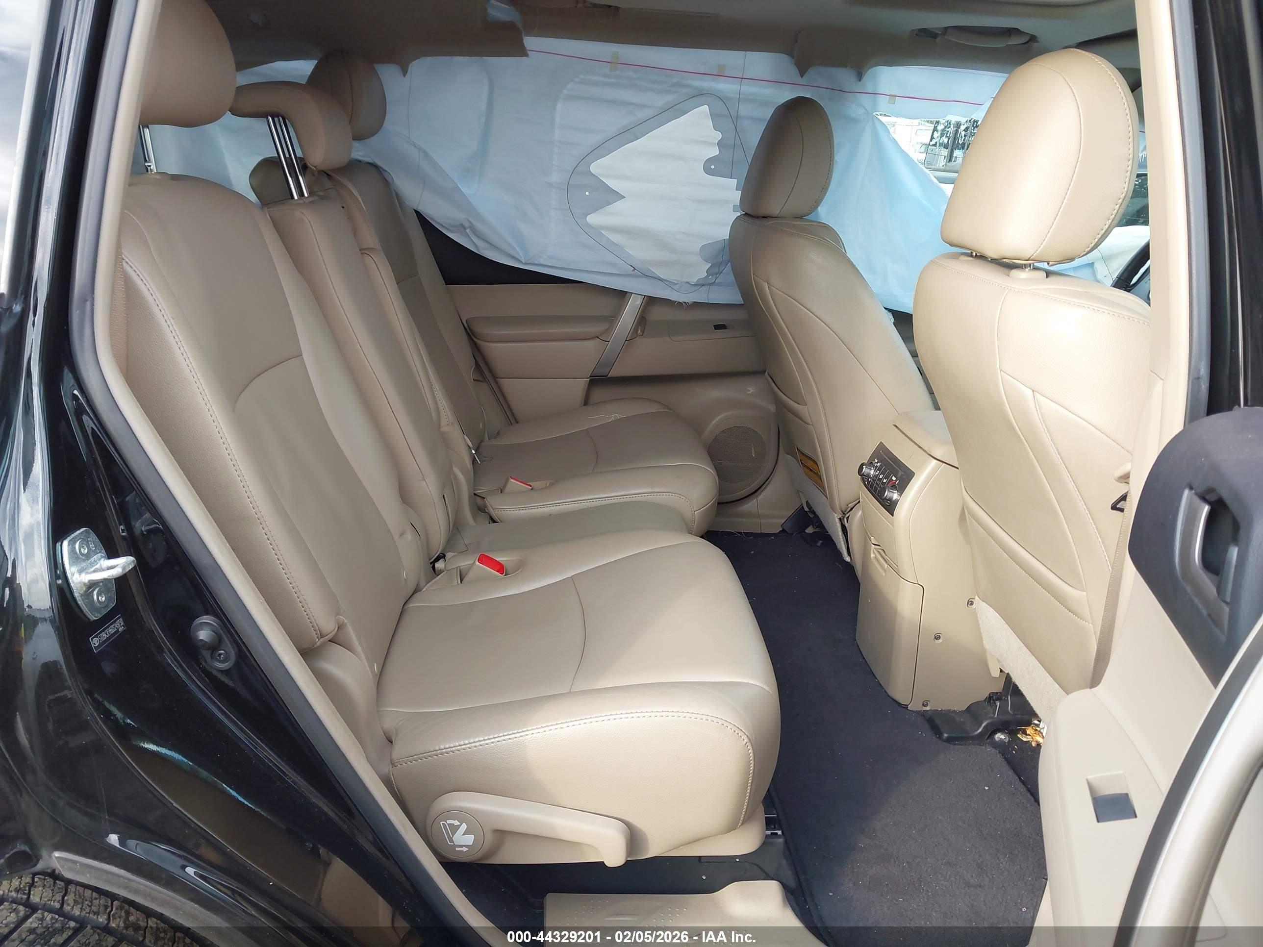 TOYOTA HIGHLANDER image 8