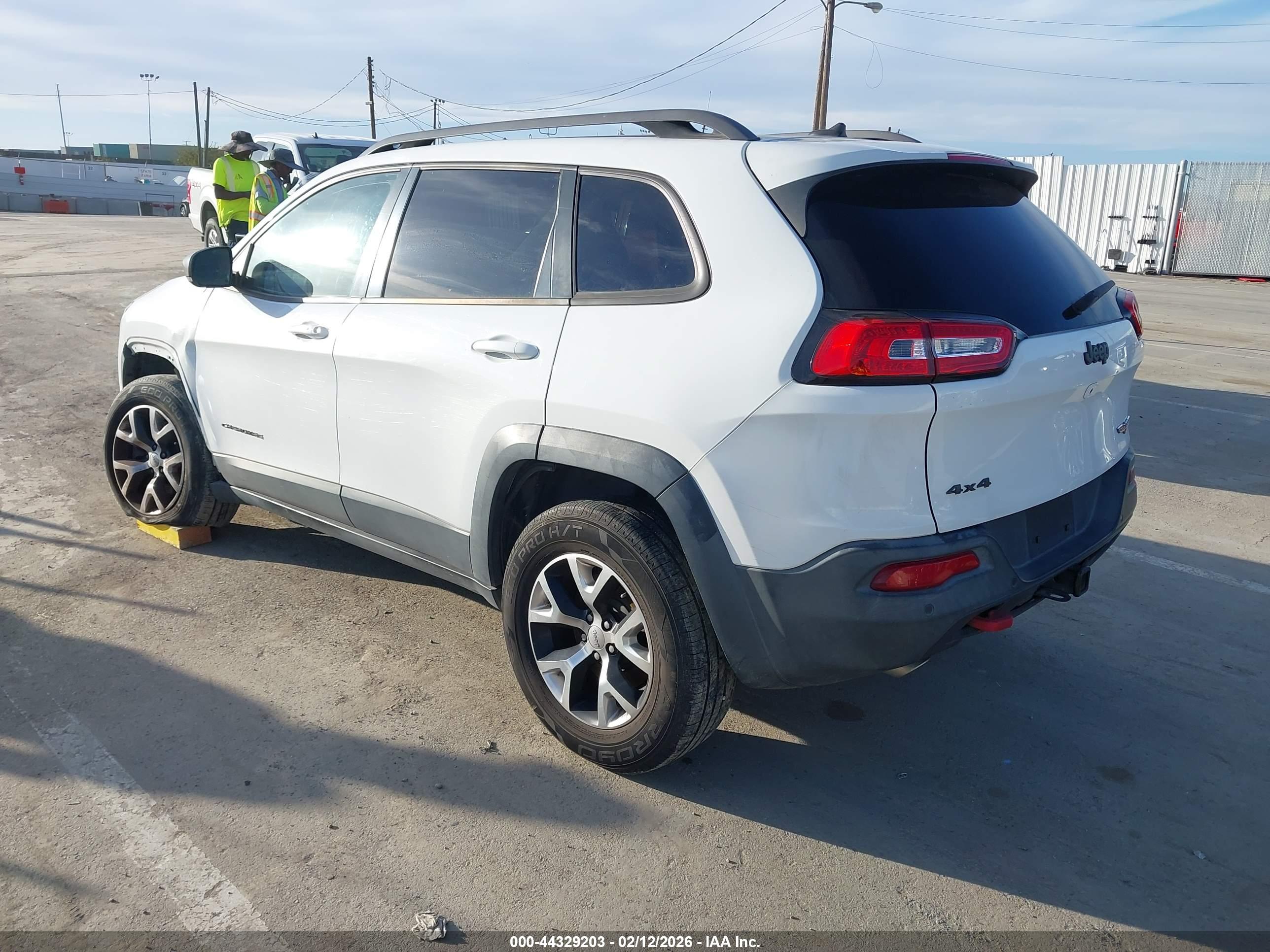 JEEP CHEROKEE image 3