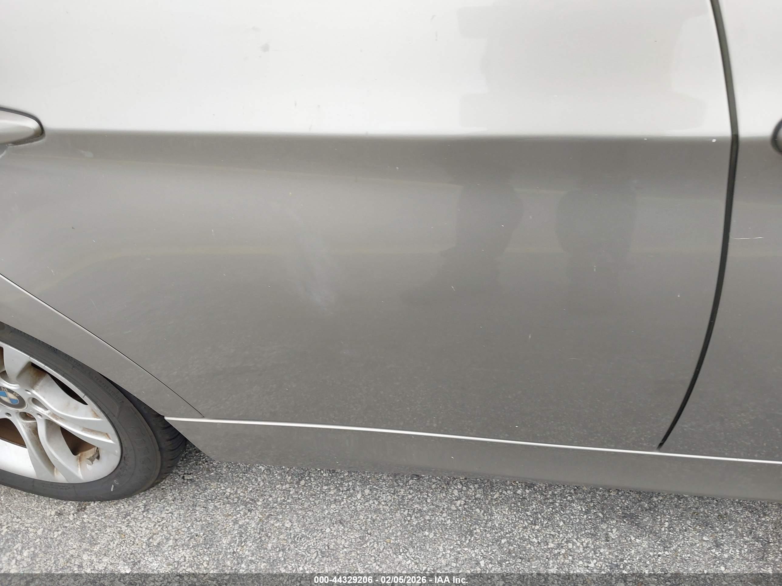 BMW 328I image 6