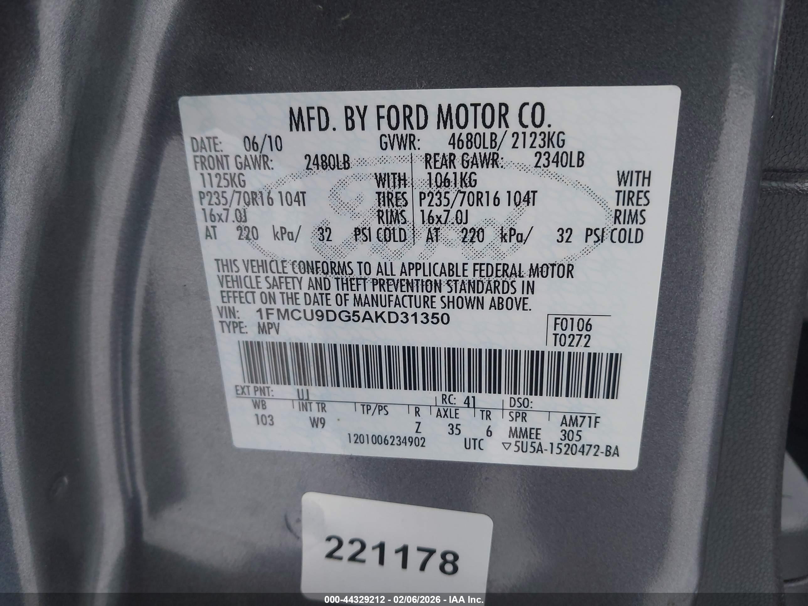 FORD ESCAPE image 9