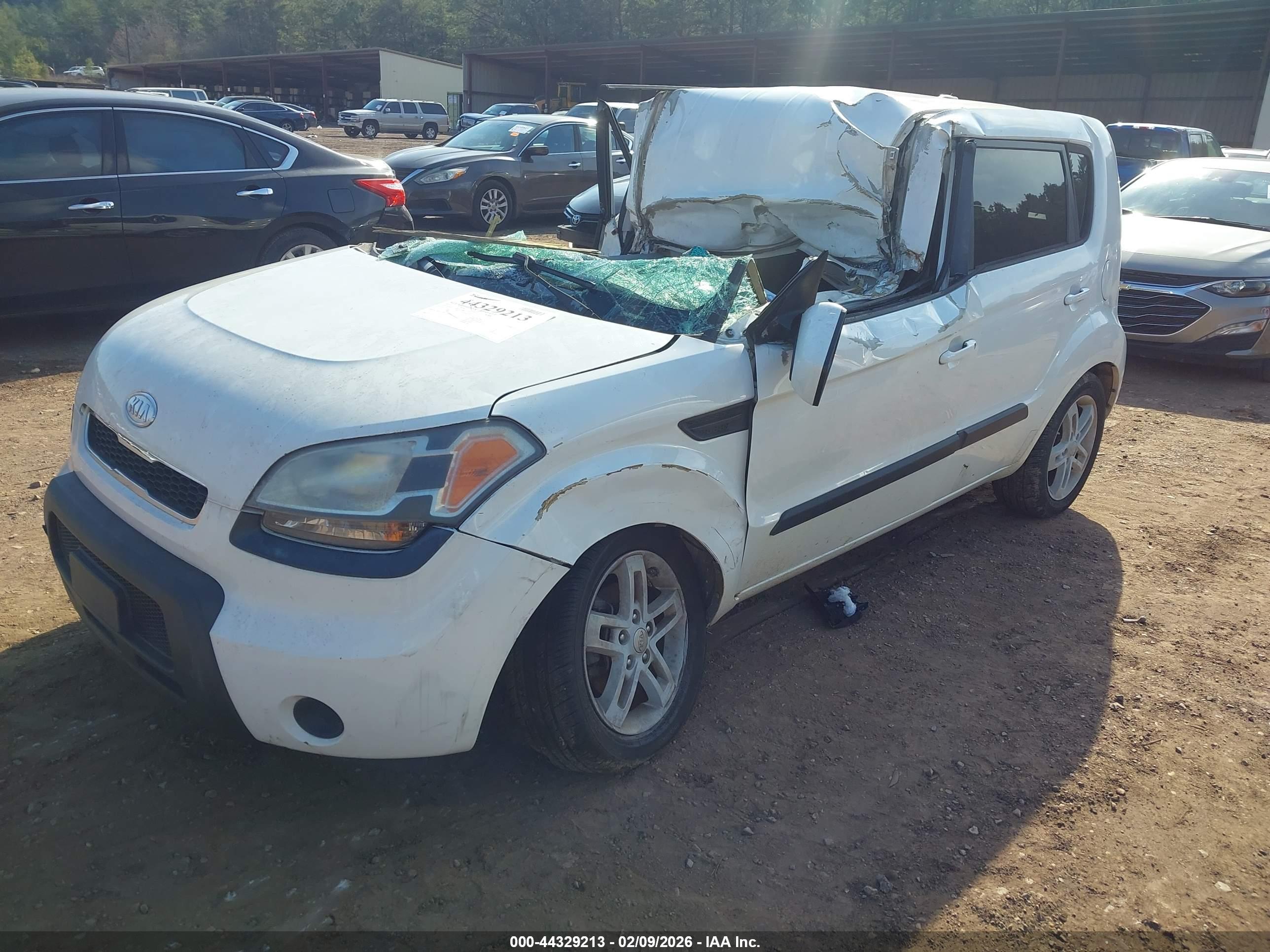 KIA SOUL image 2