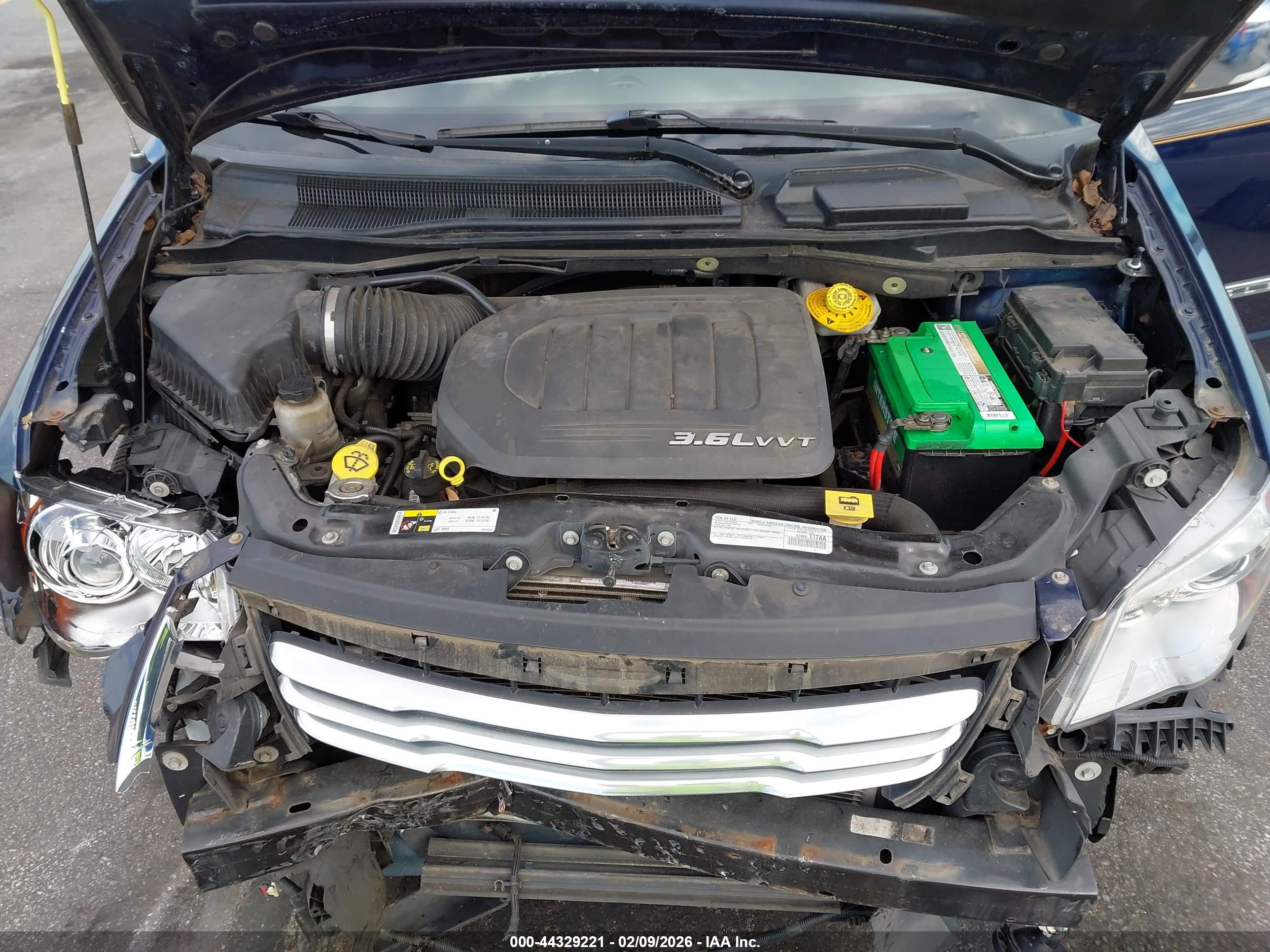 CHRYSLER TOWN image 10