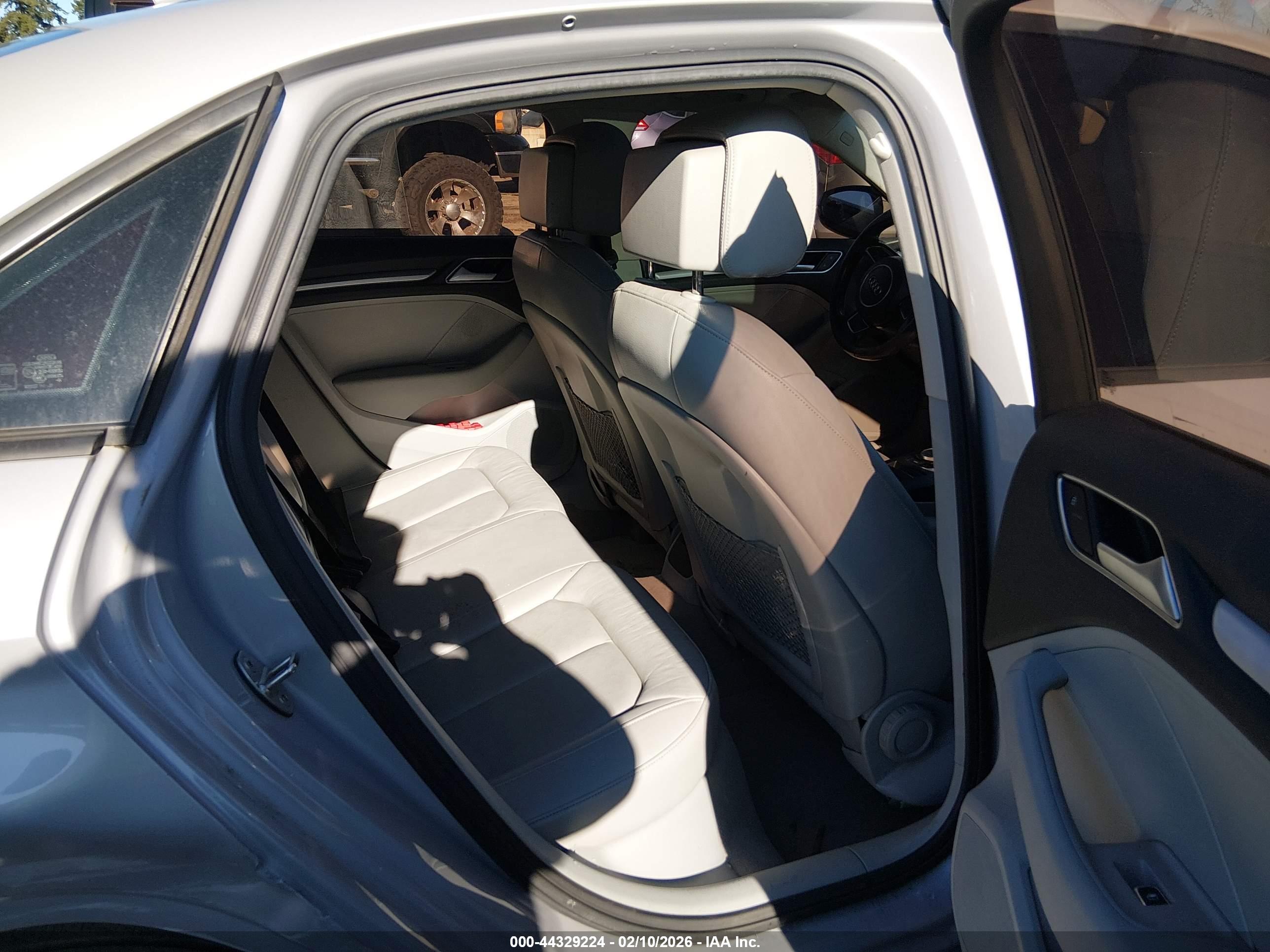 AUDI A3 image 8