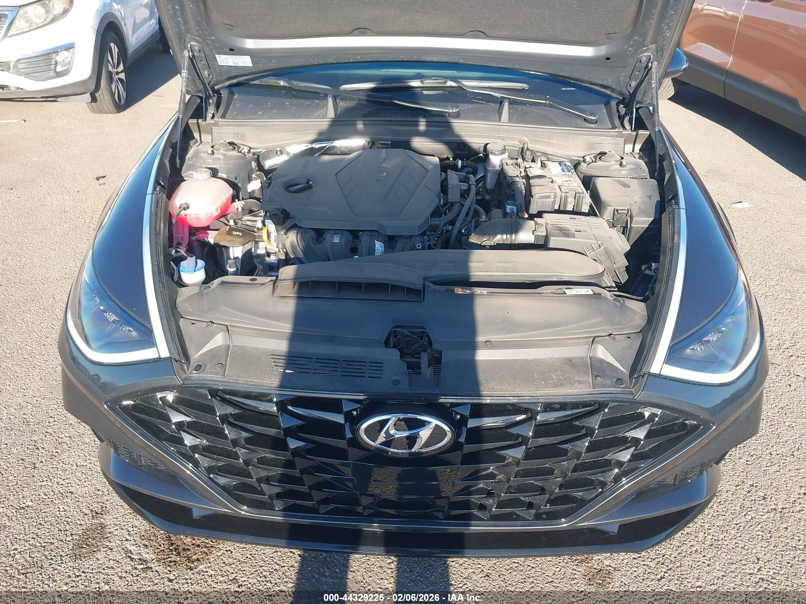 HYUNDAI SONATA image 10