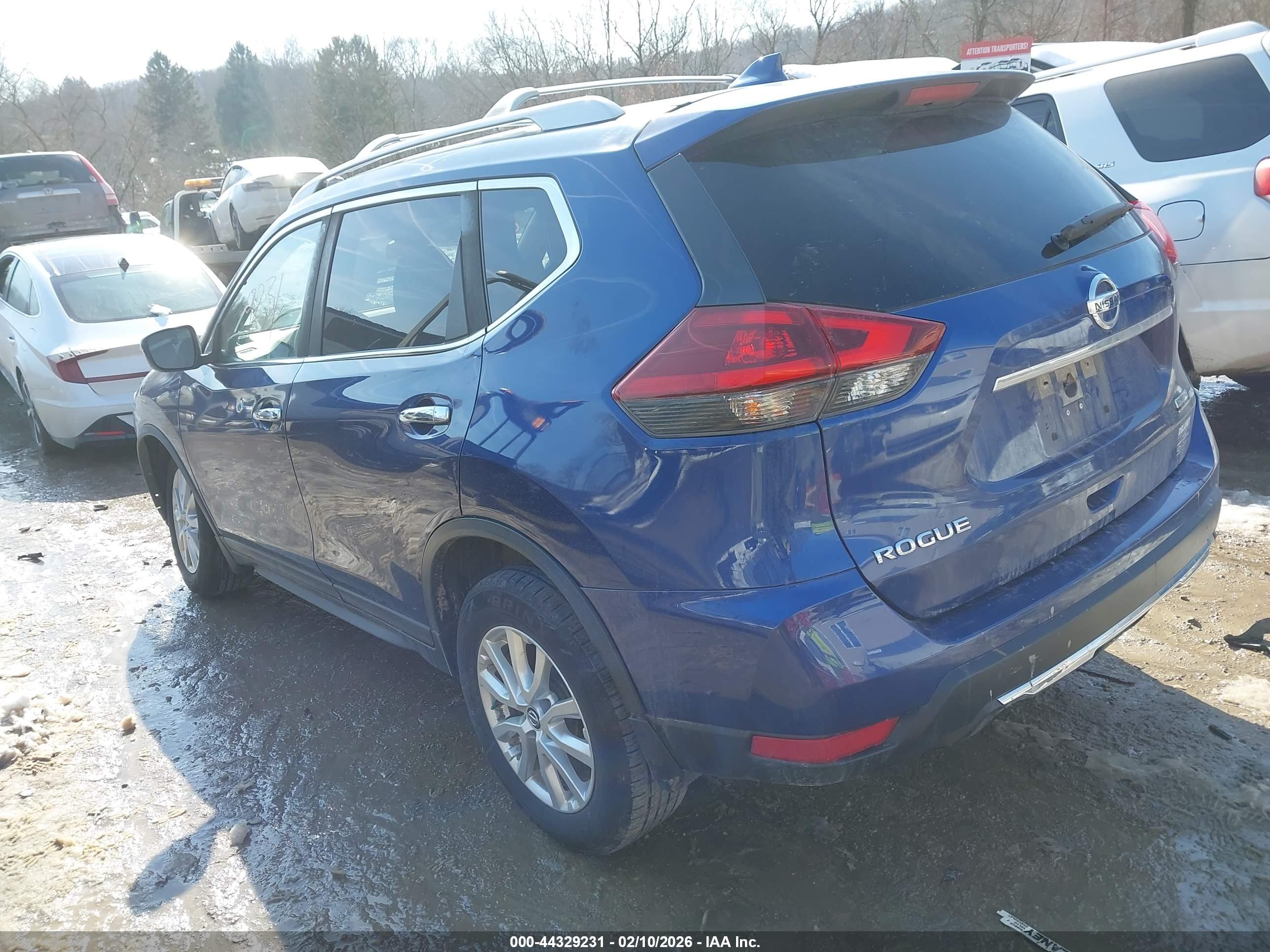 NISSAN ROGUE image 3
