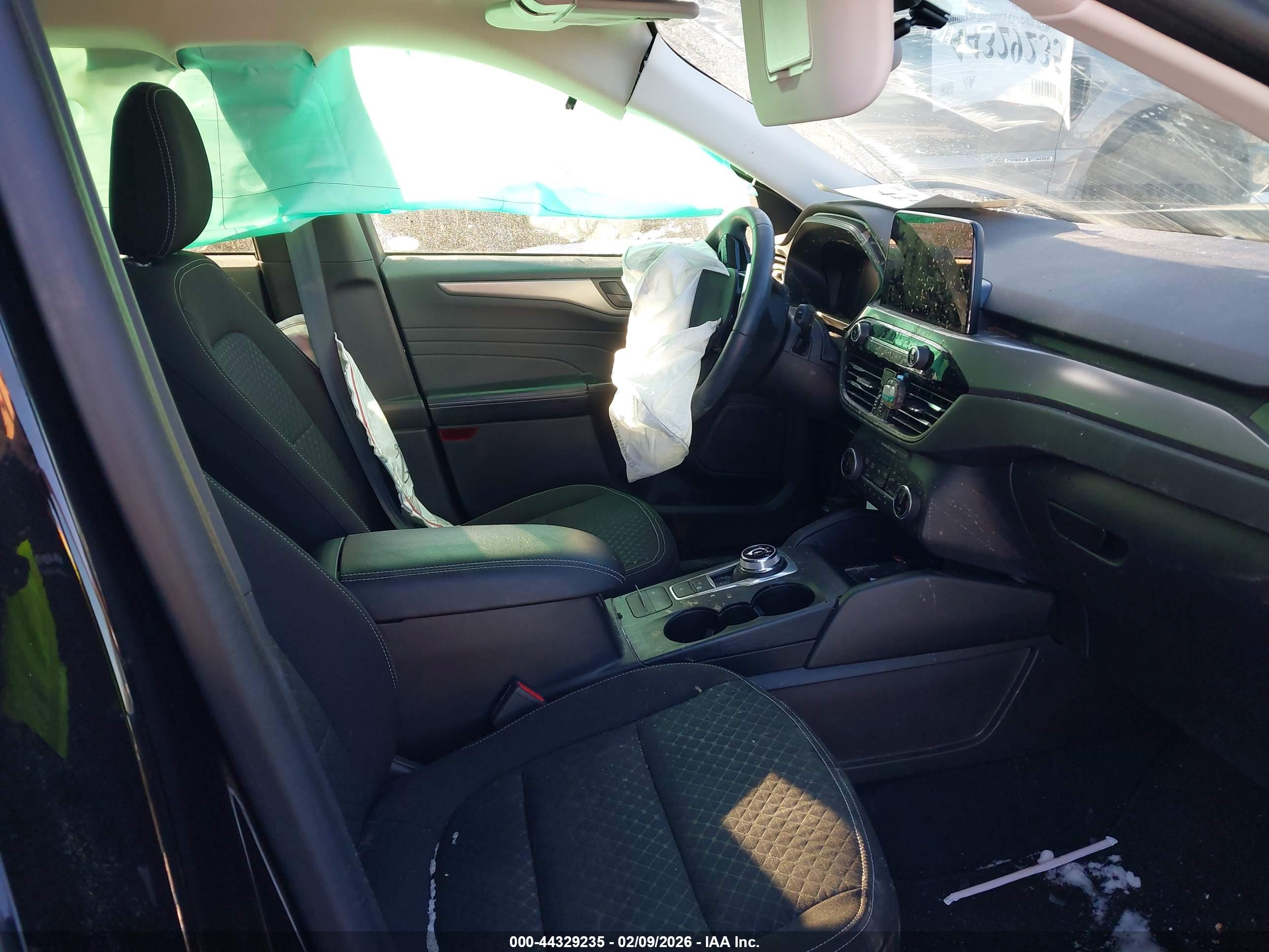FORD ESCAPE image 5