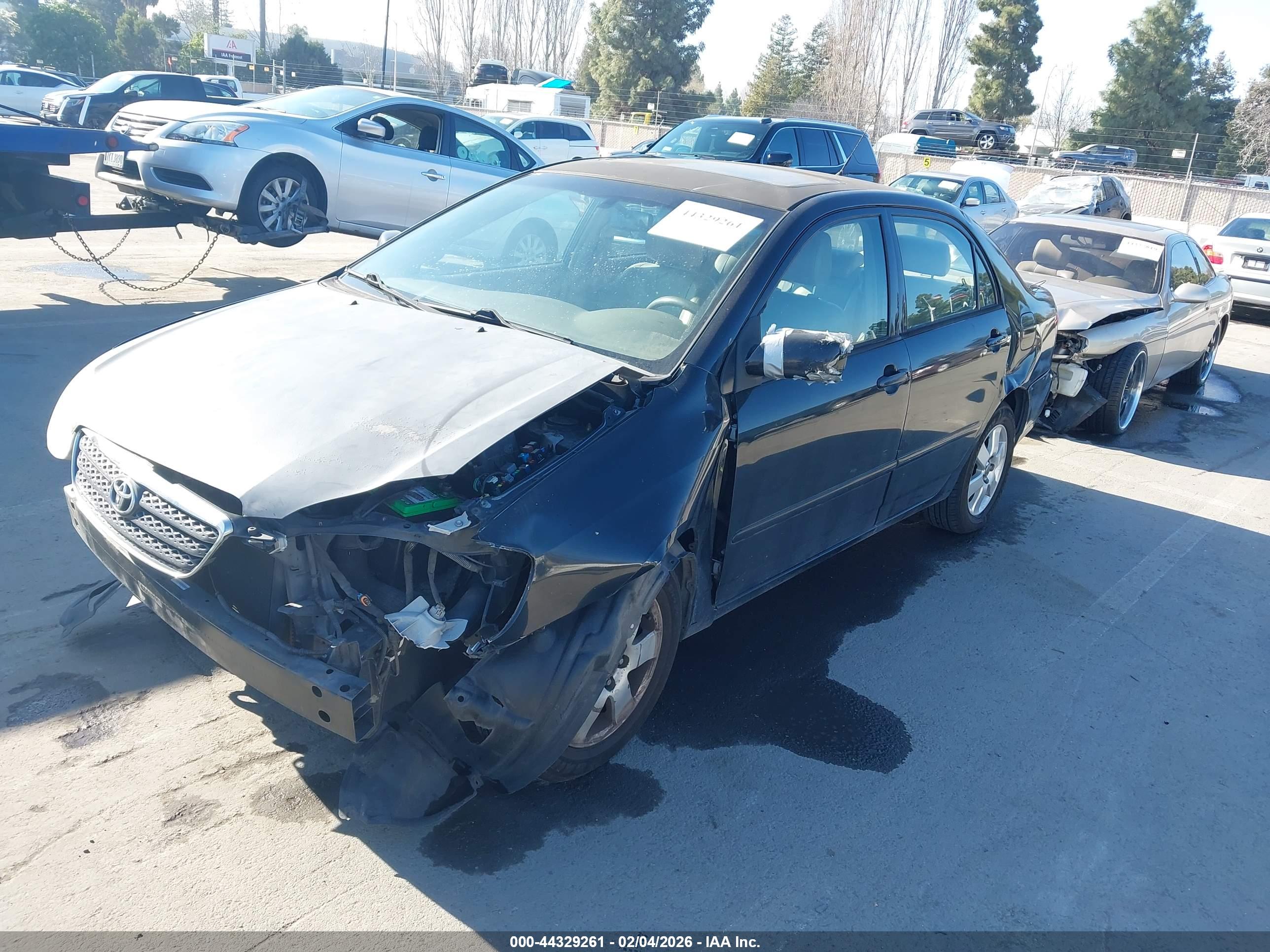 TOYOTA COROLLA image 2