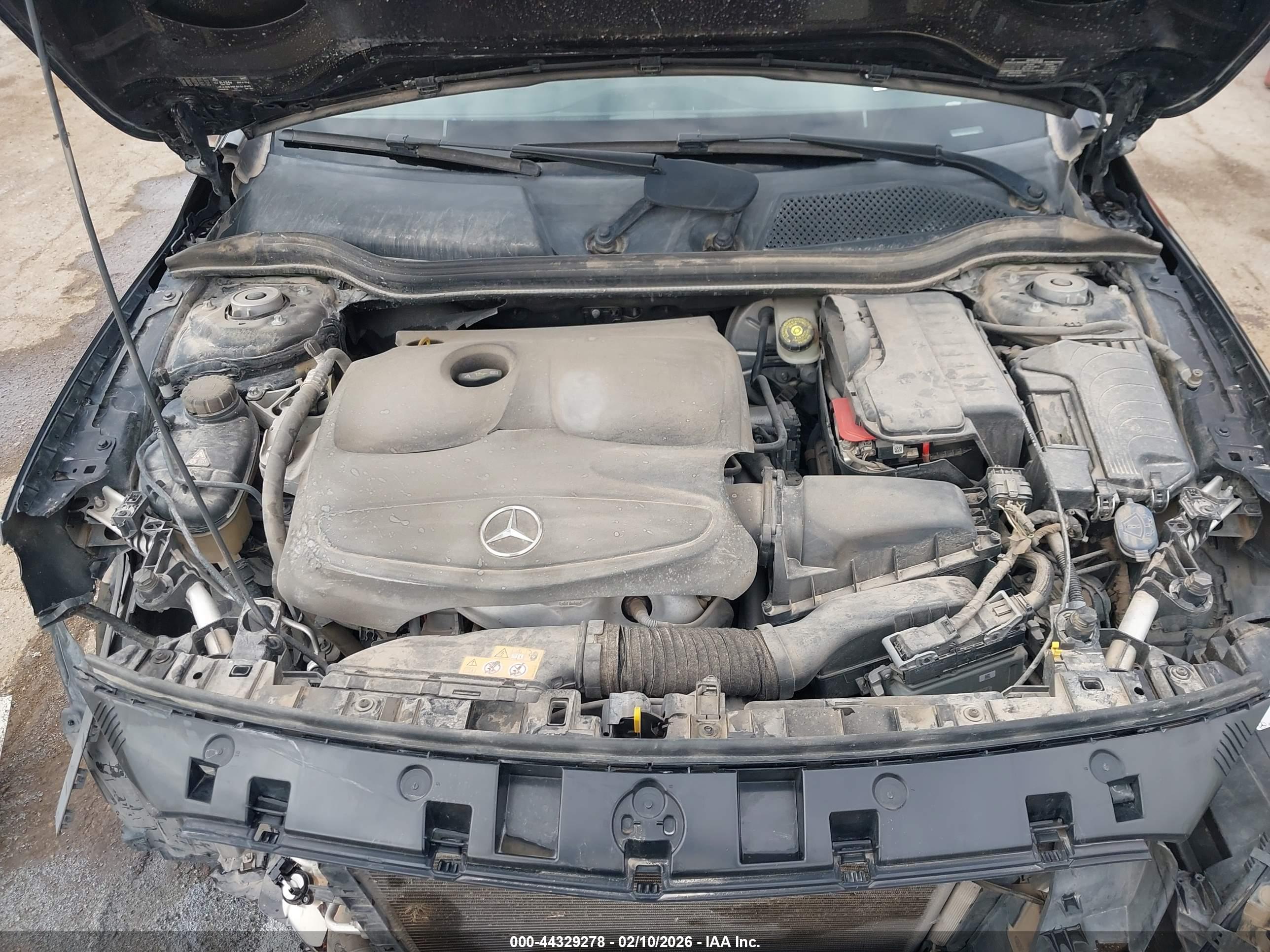 MERCEDES-BENZ GLA image 10