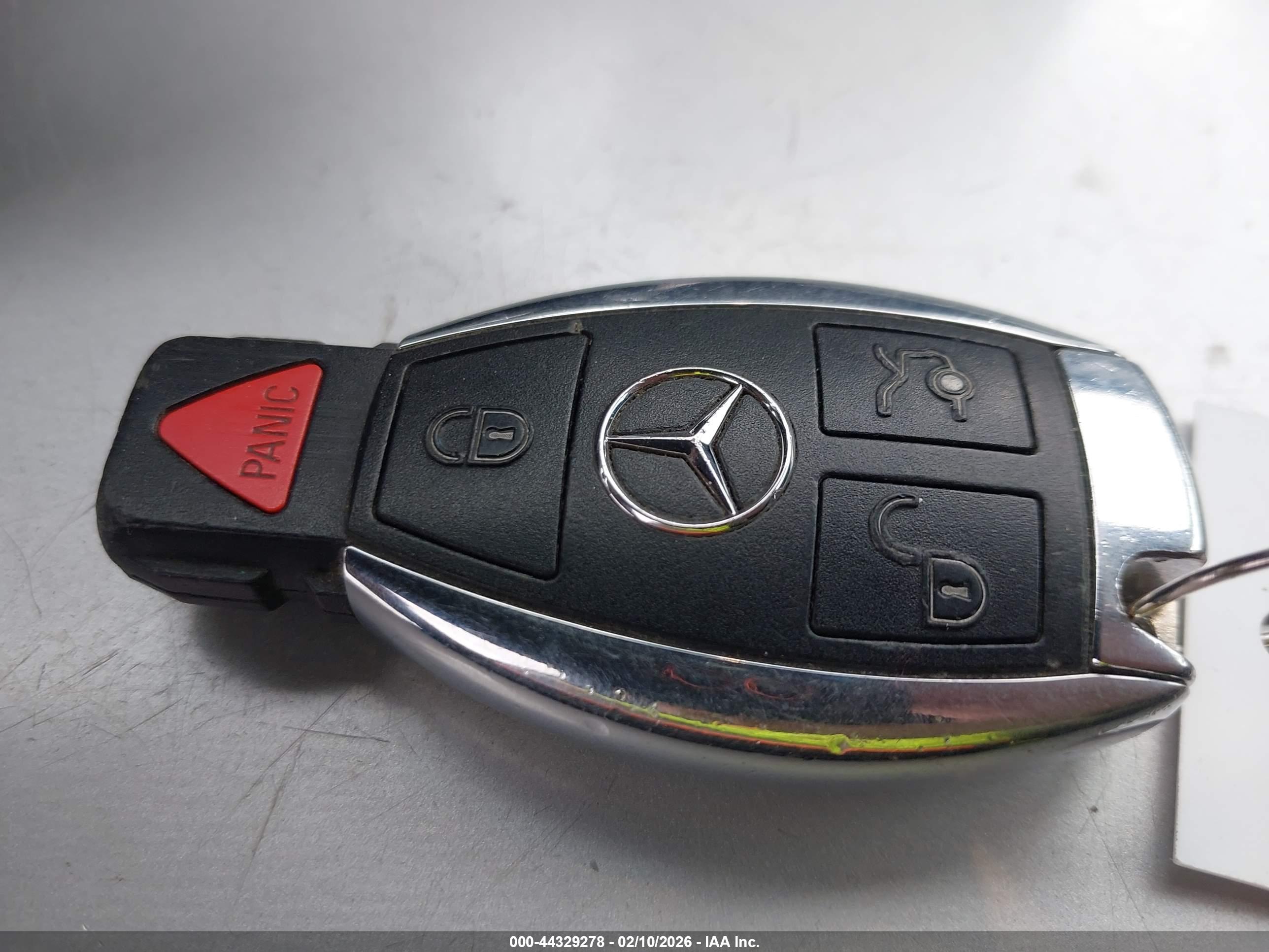 MERCEDES-BENZ GLA image 11