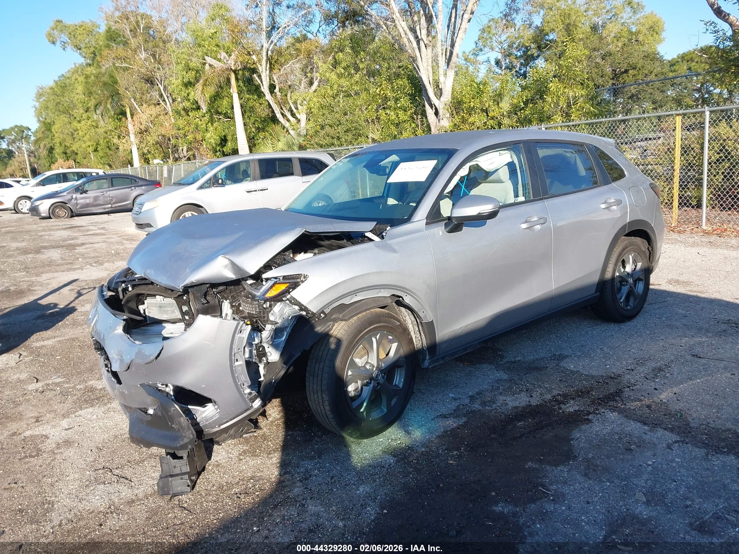 HONDA HR-V image 2