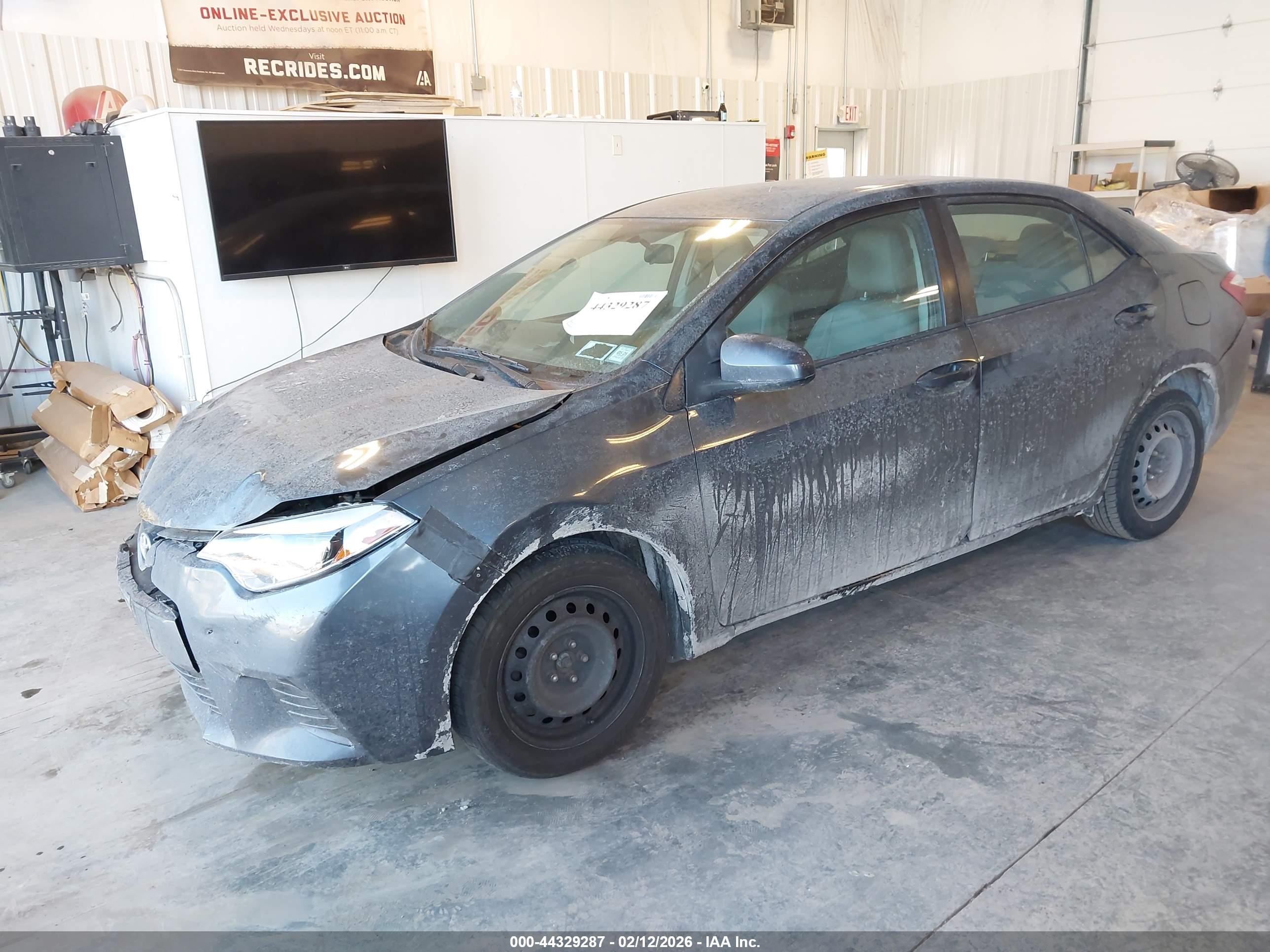 TOYOTA COROLLA image 2
