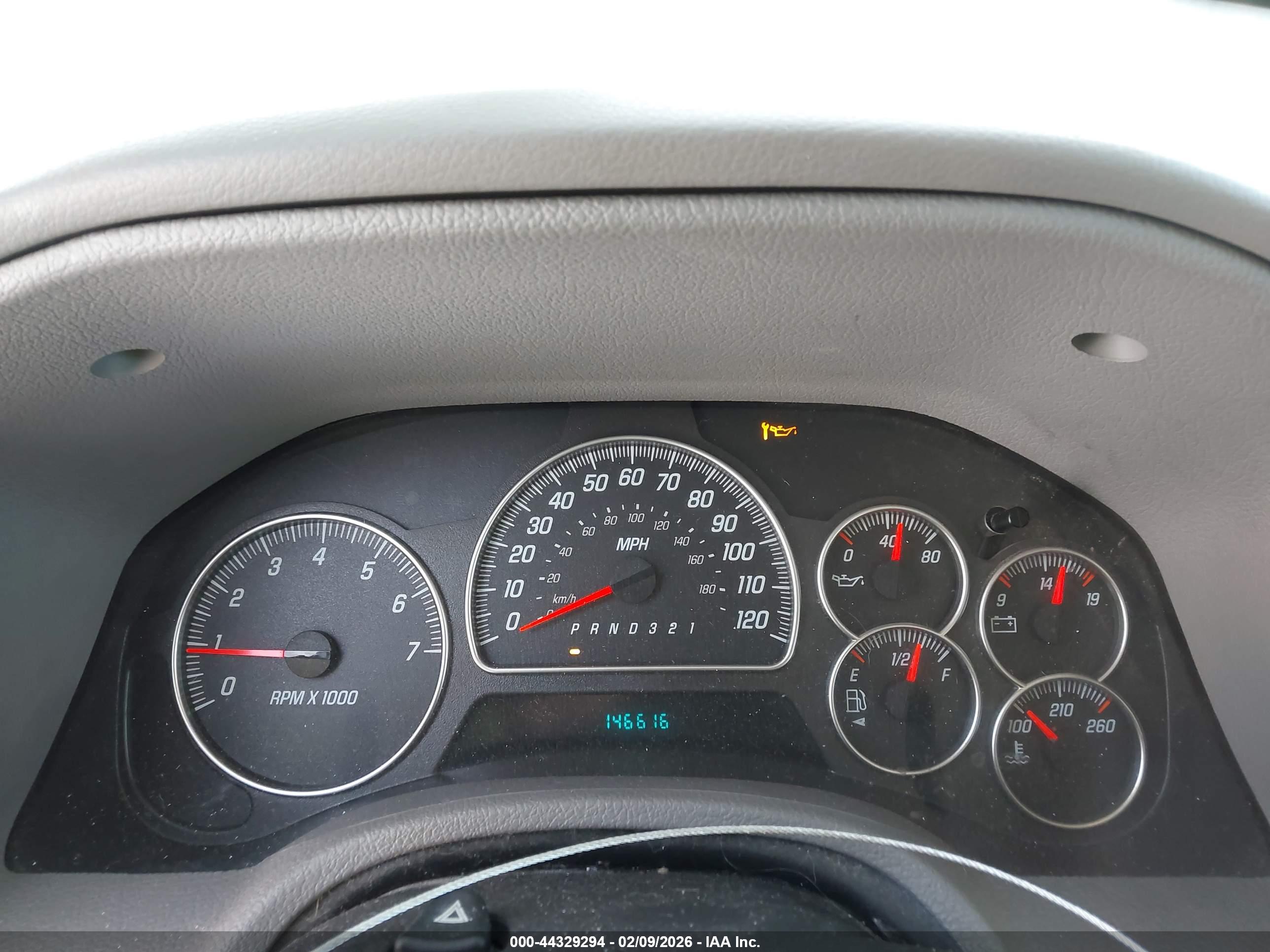 GMC ENVOY image 7