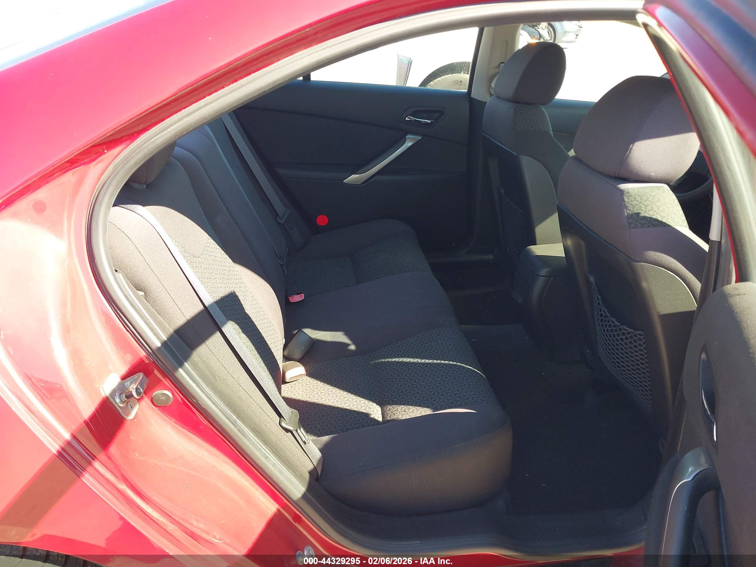 PONTIAC G6 image 8
