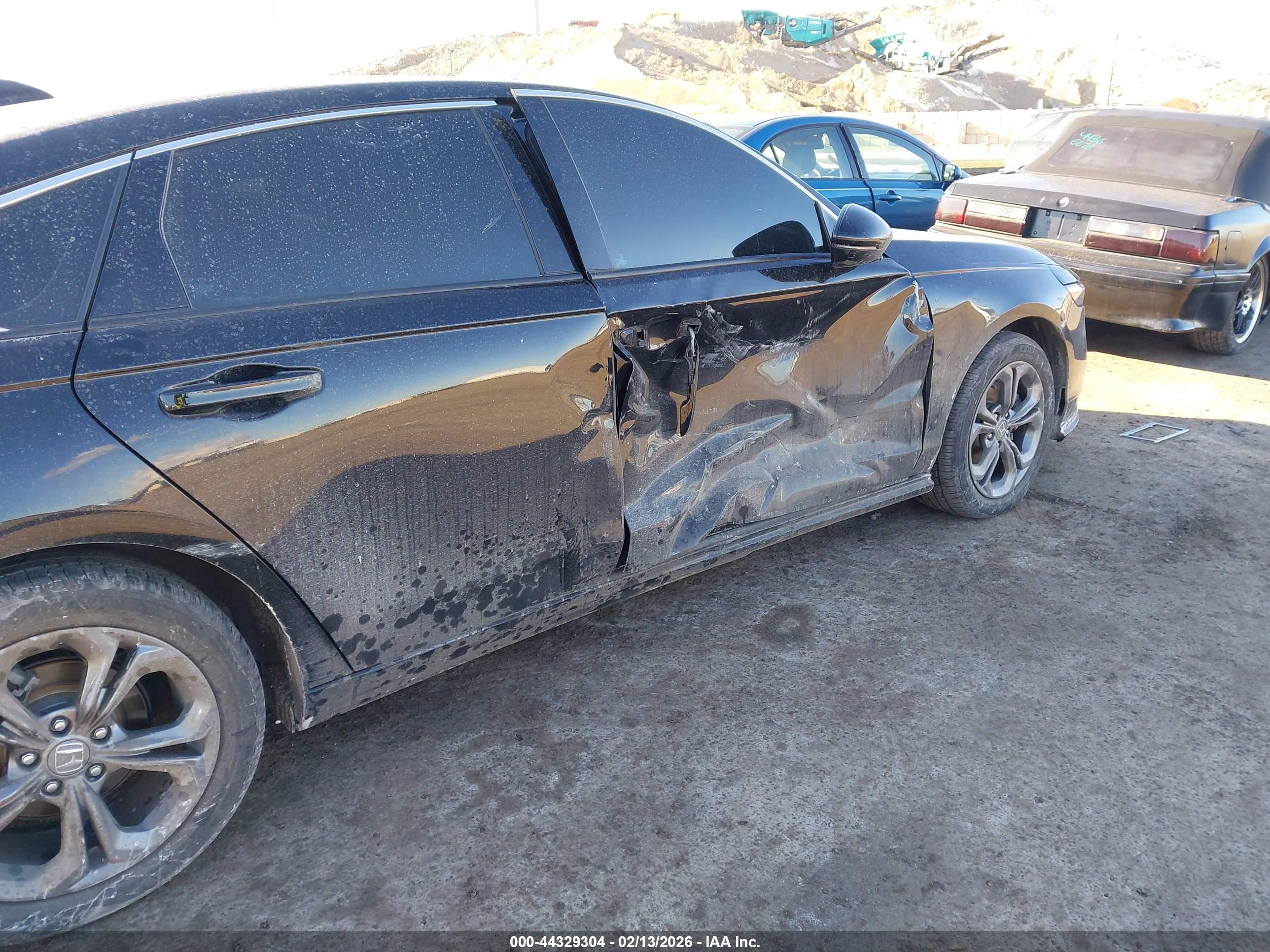 HONDA ACCORD image 6