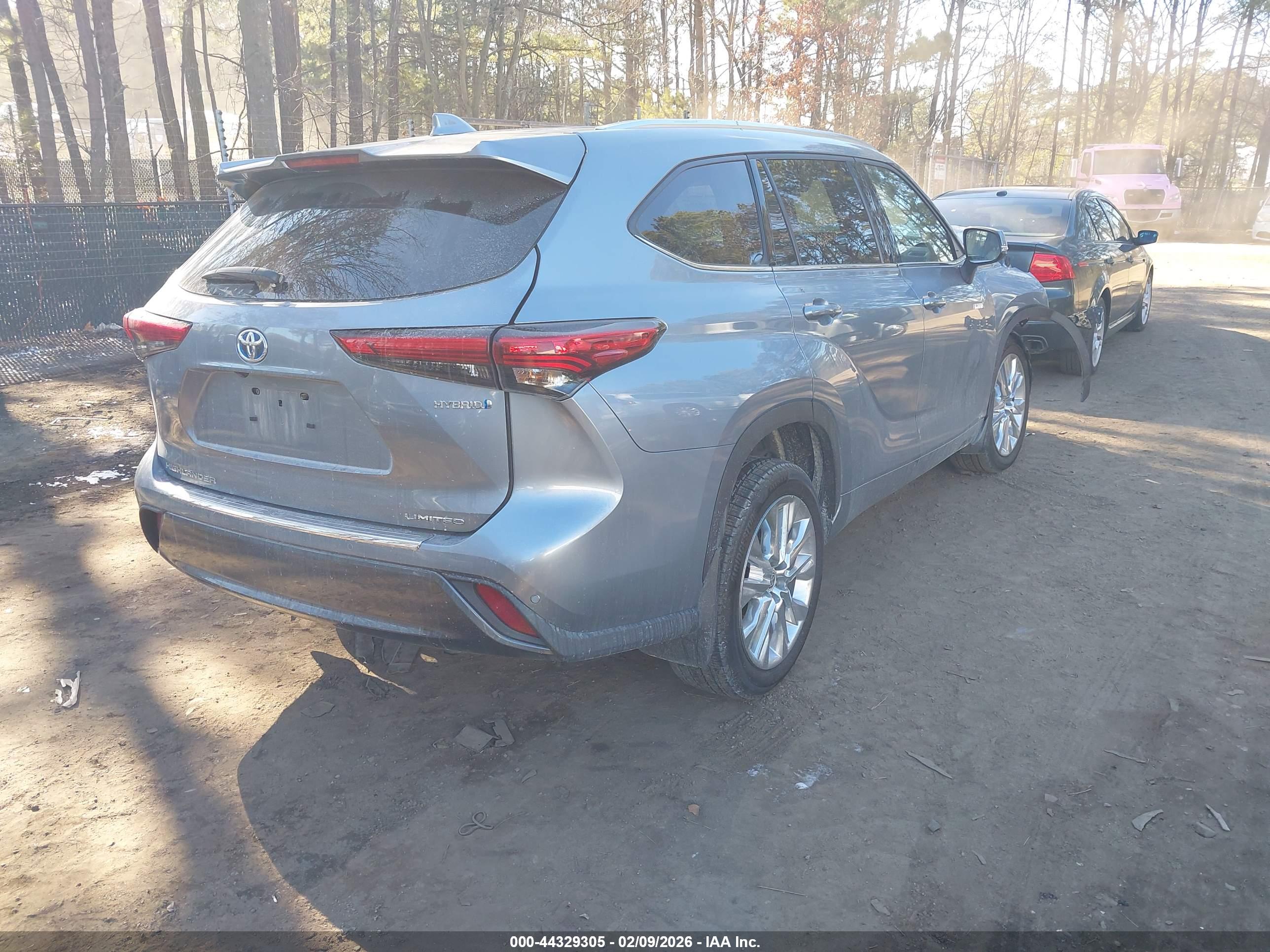 TOYOTA HIGHLANDER image 4