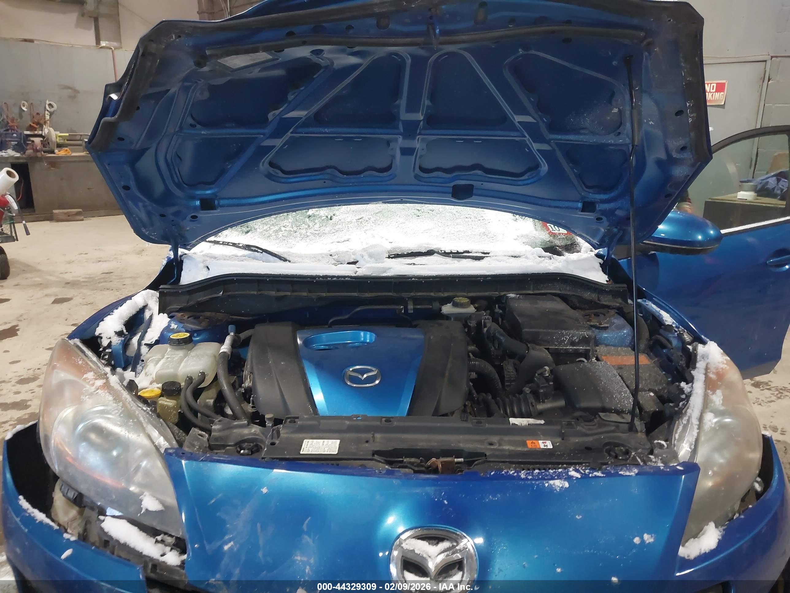 MAZDA MAZDA3 image 10