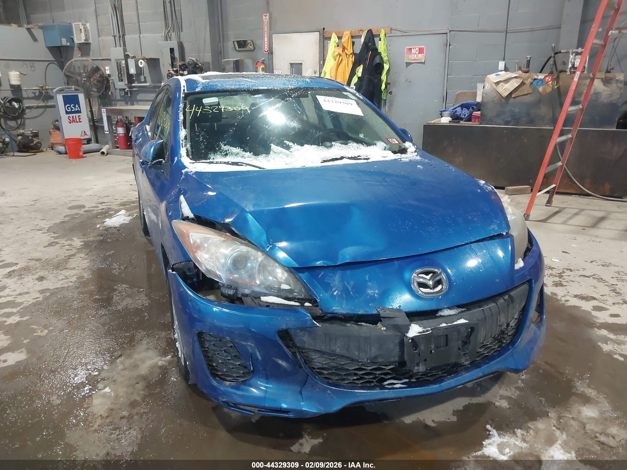 MAZDA MAZDA3 image 6