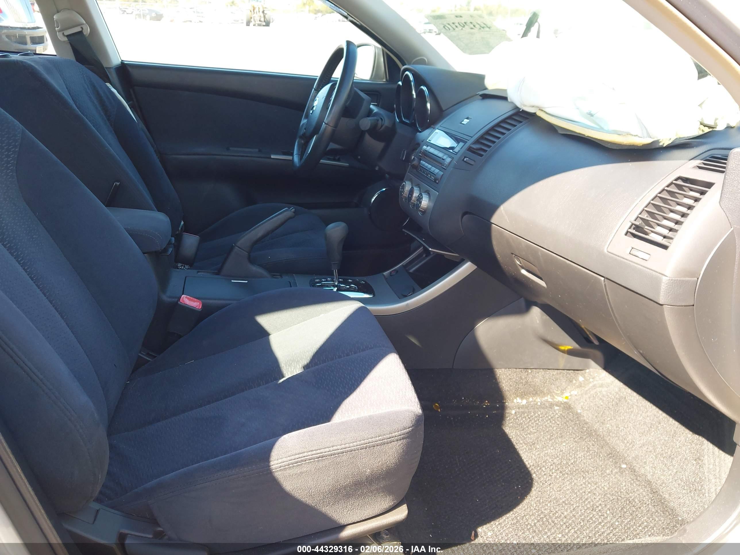 NISSAN ALTIMA image 5