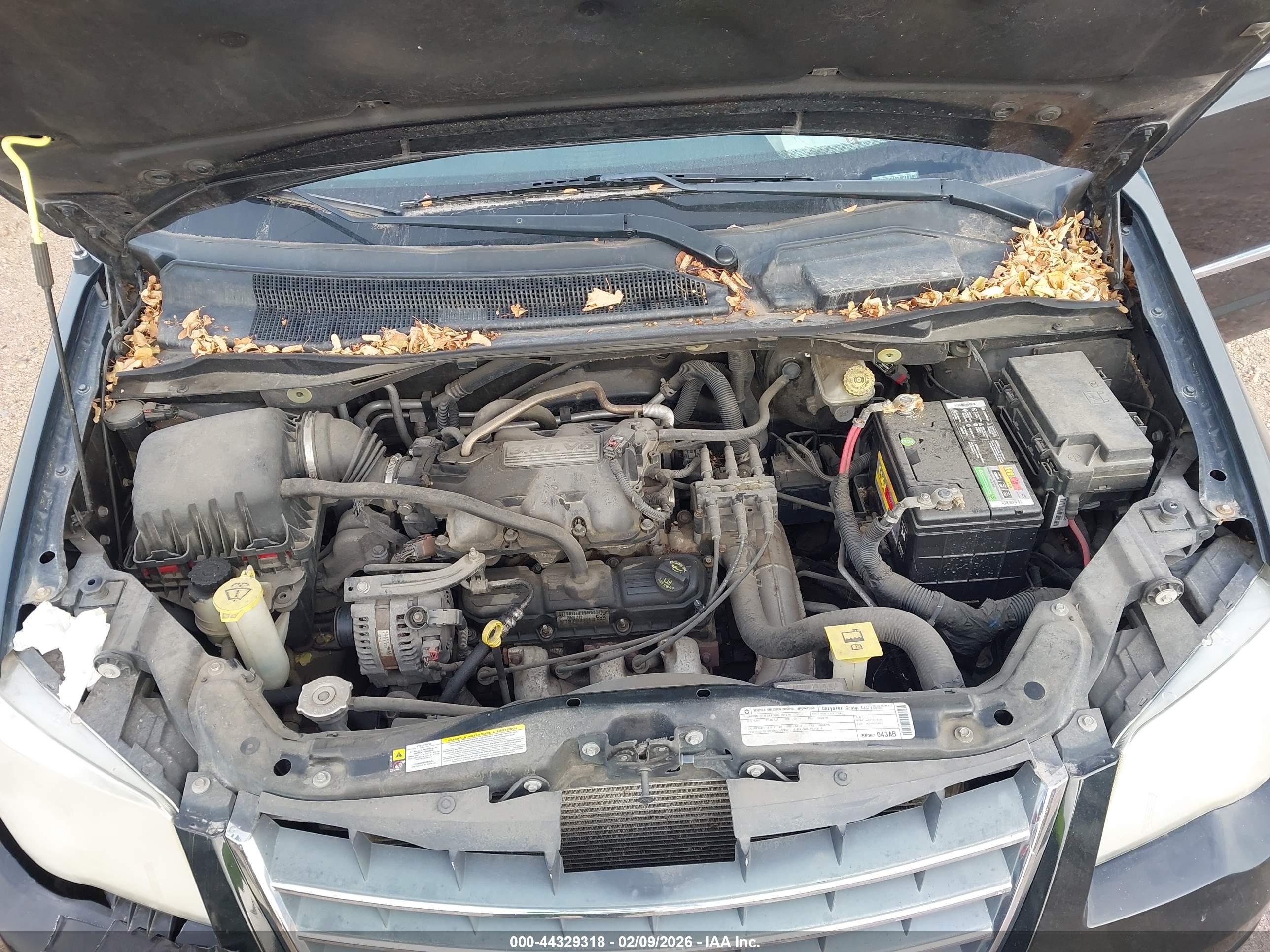 CHRYSLER TOWN image 10
