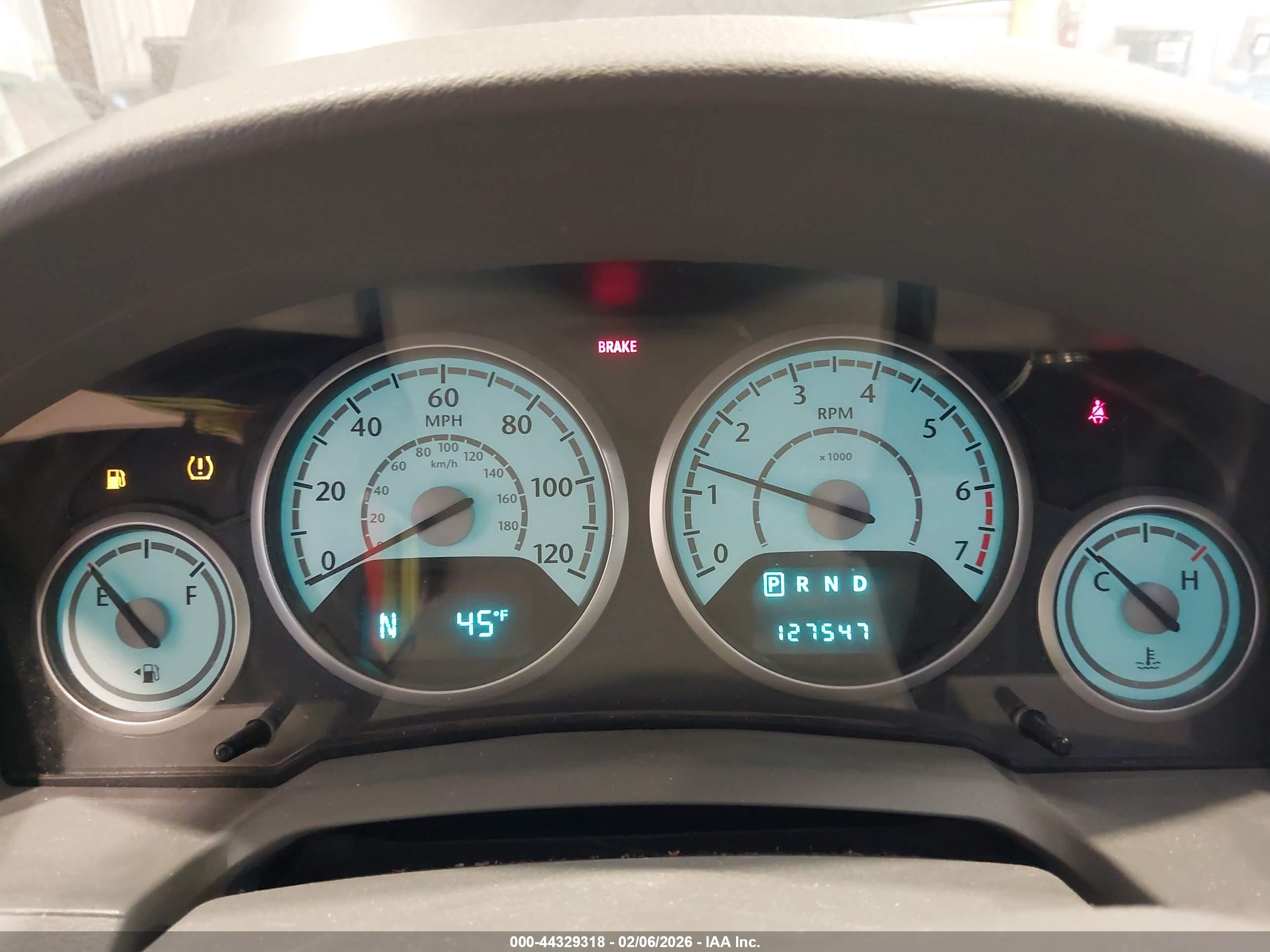 CHRYSLER TOWN image 7