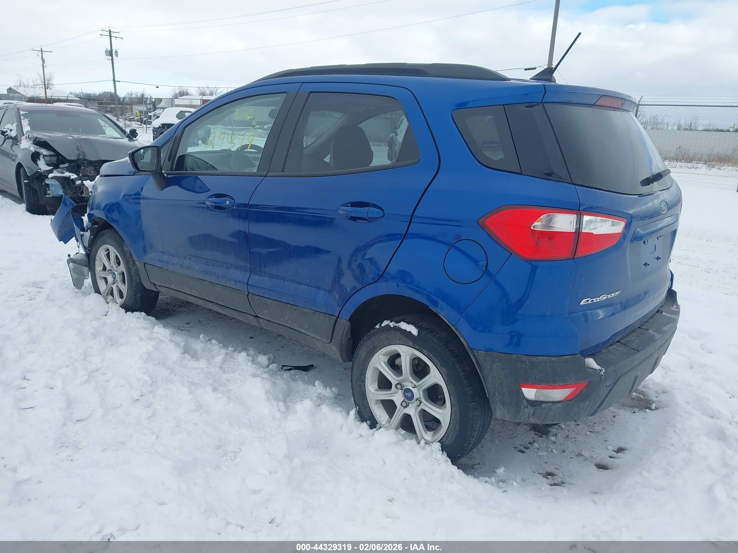 FORD ECOSPORT image 3