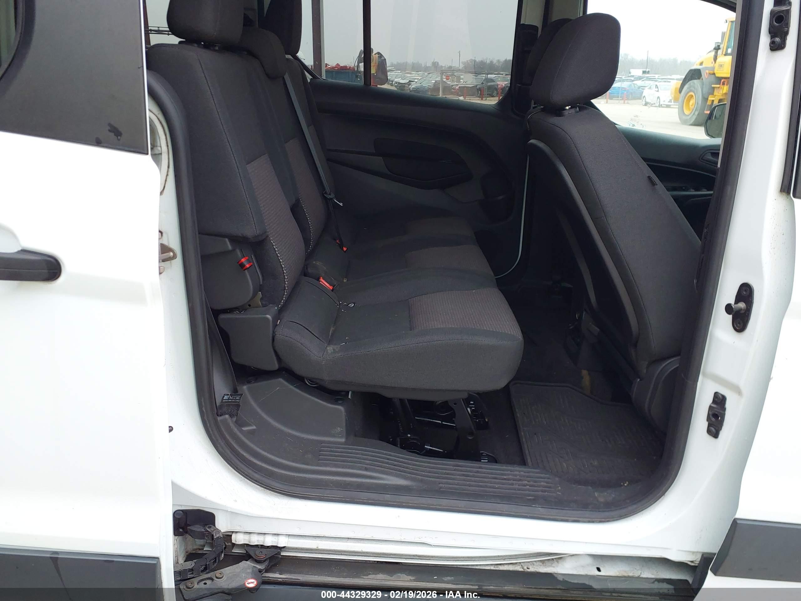 FORD TRANSIT image 8