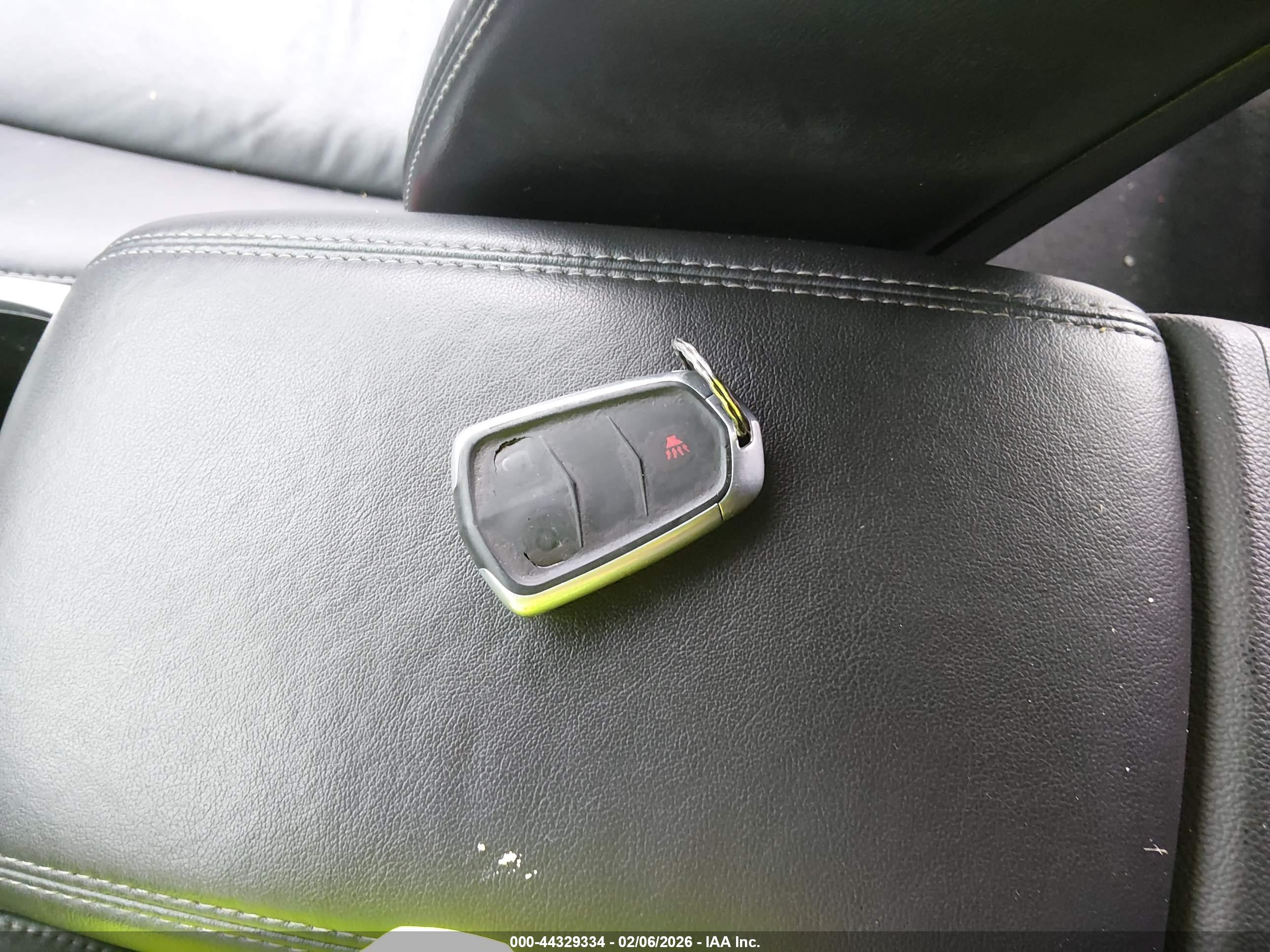 CADILLAC SRX image 11
