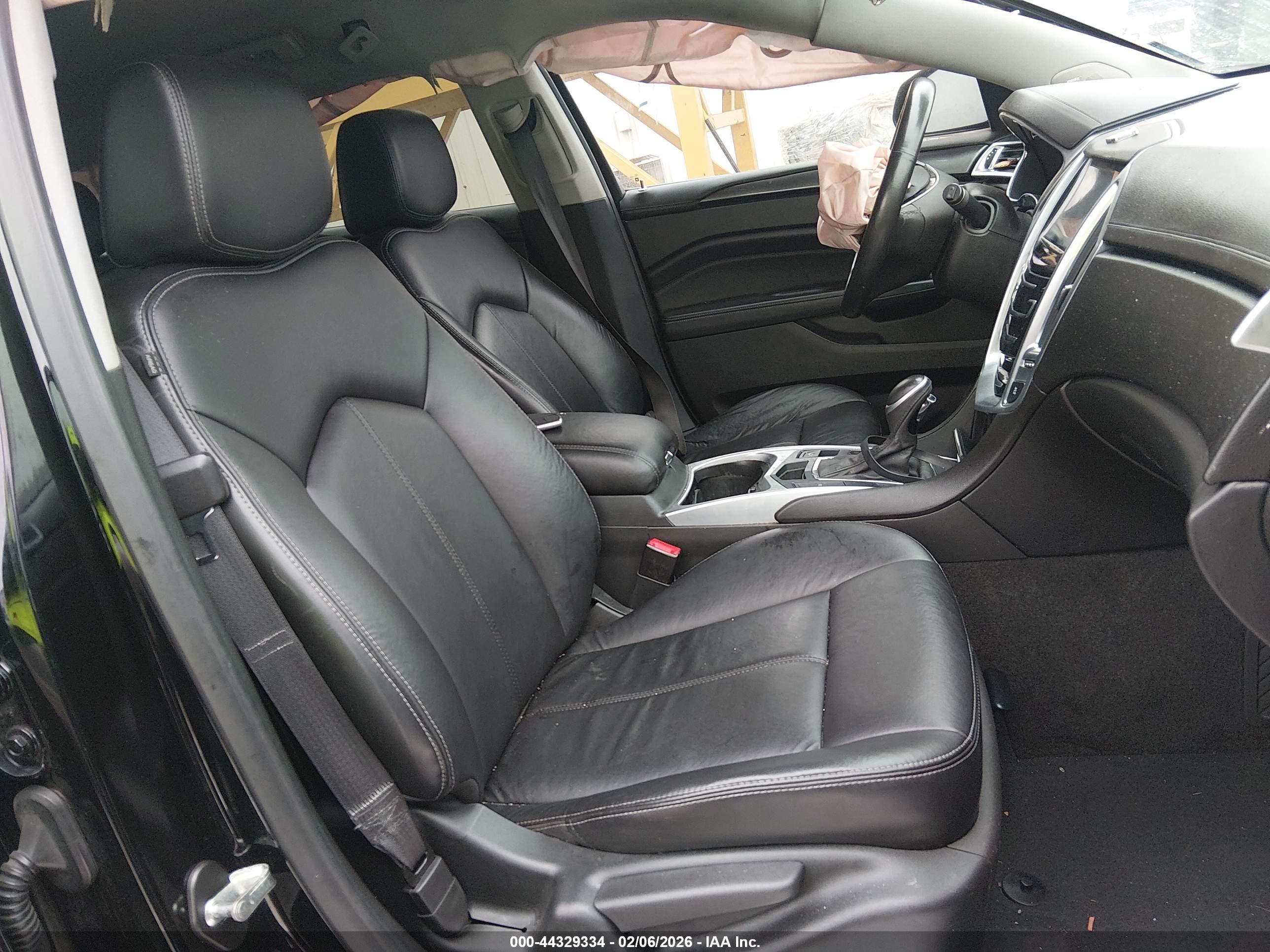 CADILLAC SRX image 5
