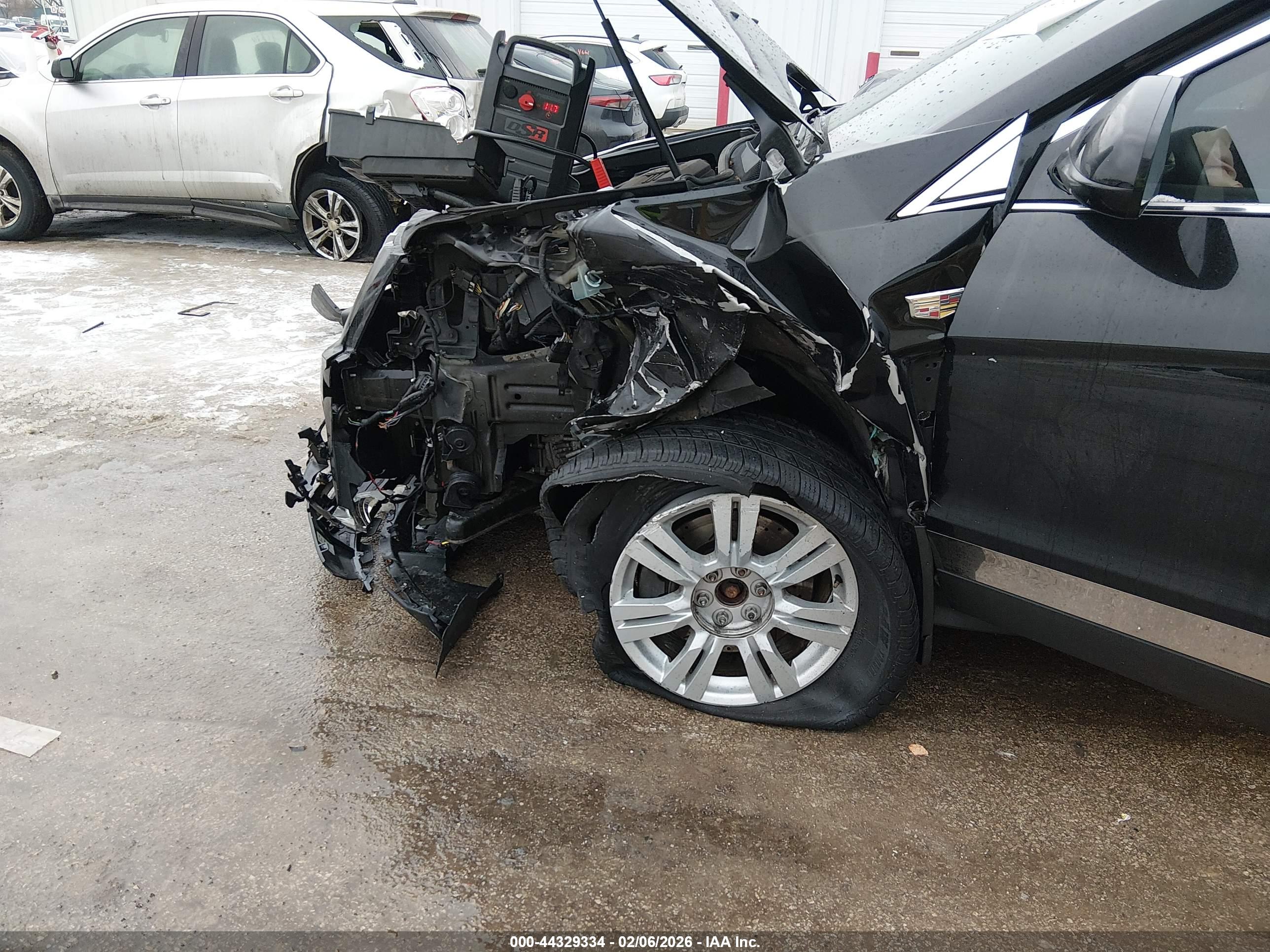 CADILLAC SRX image 6