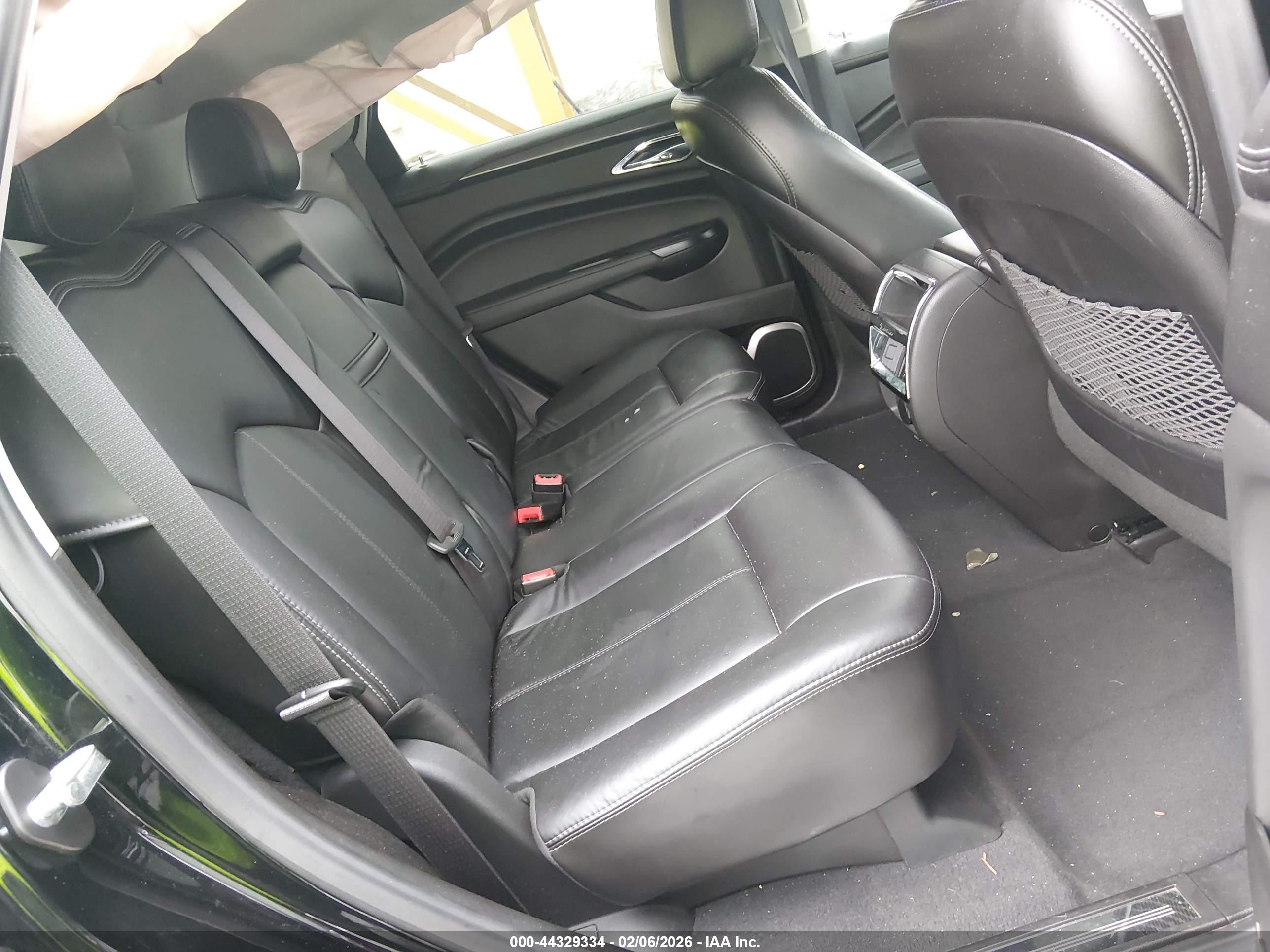 CADILLAC SRX image 8
