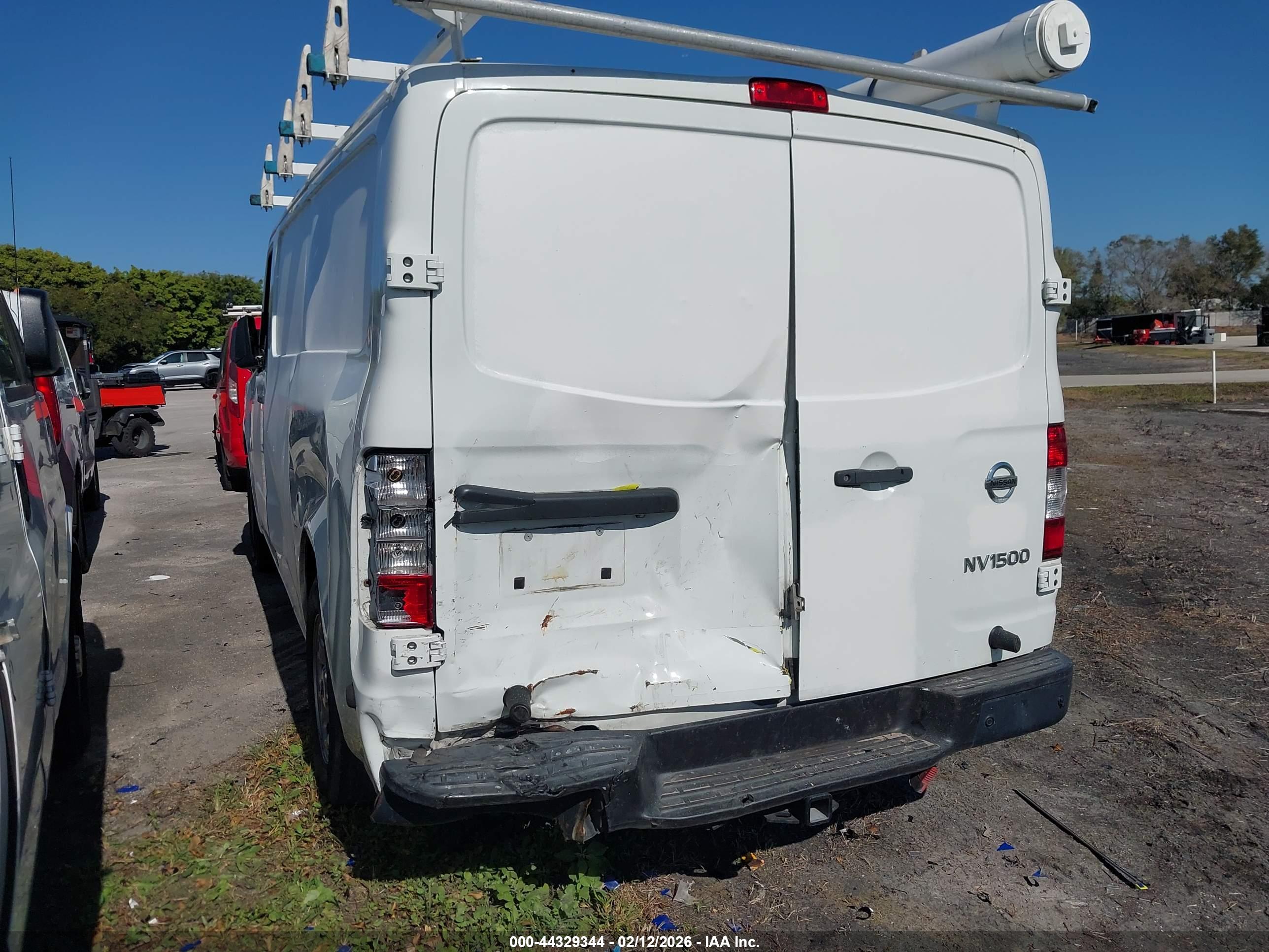 NISSAN NV image 6