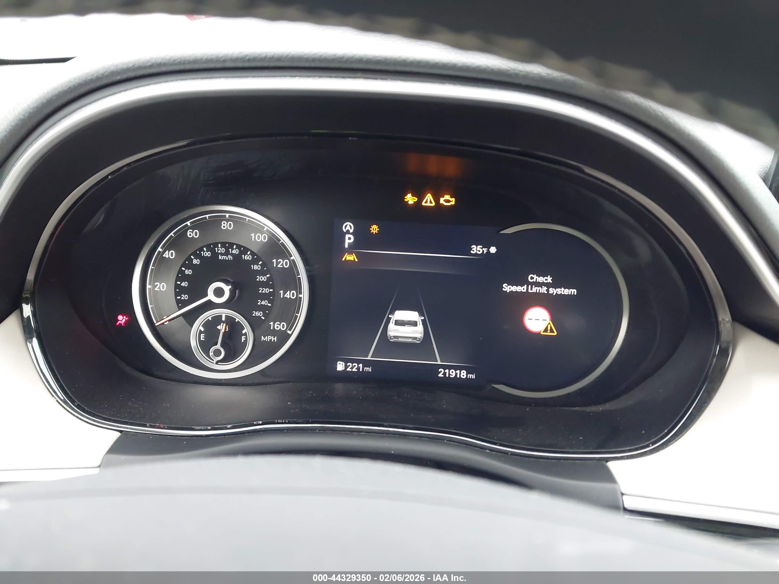 GENESIS GV70 image 7