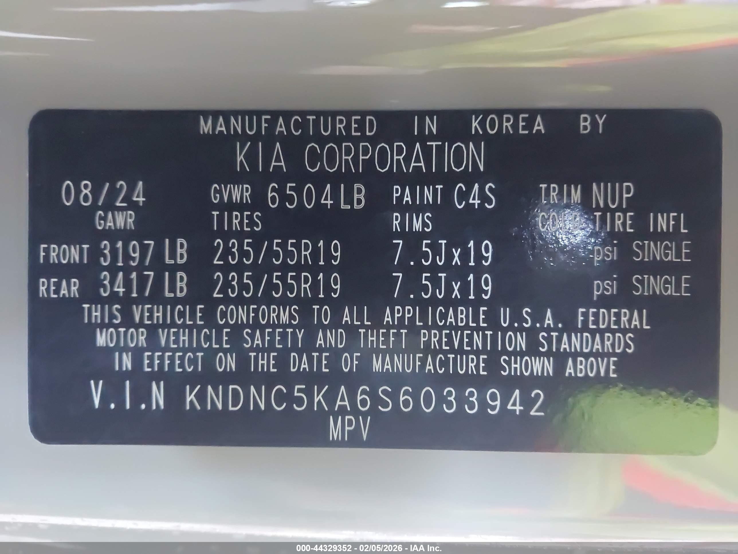 KIA CARNIVAL image 9