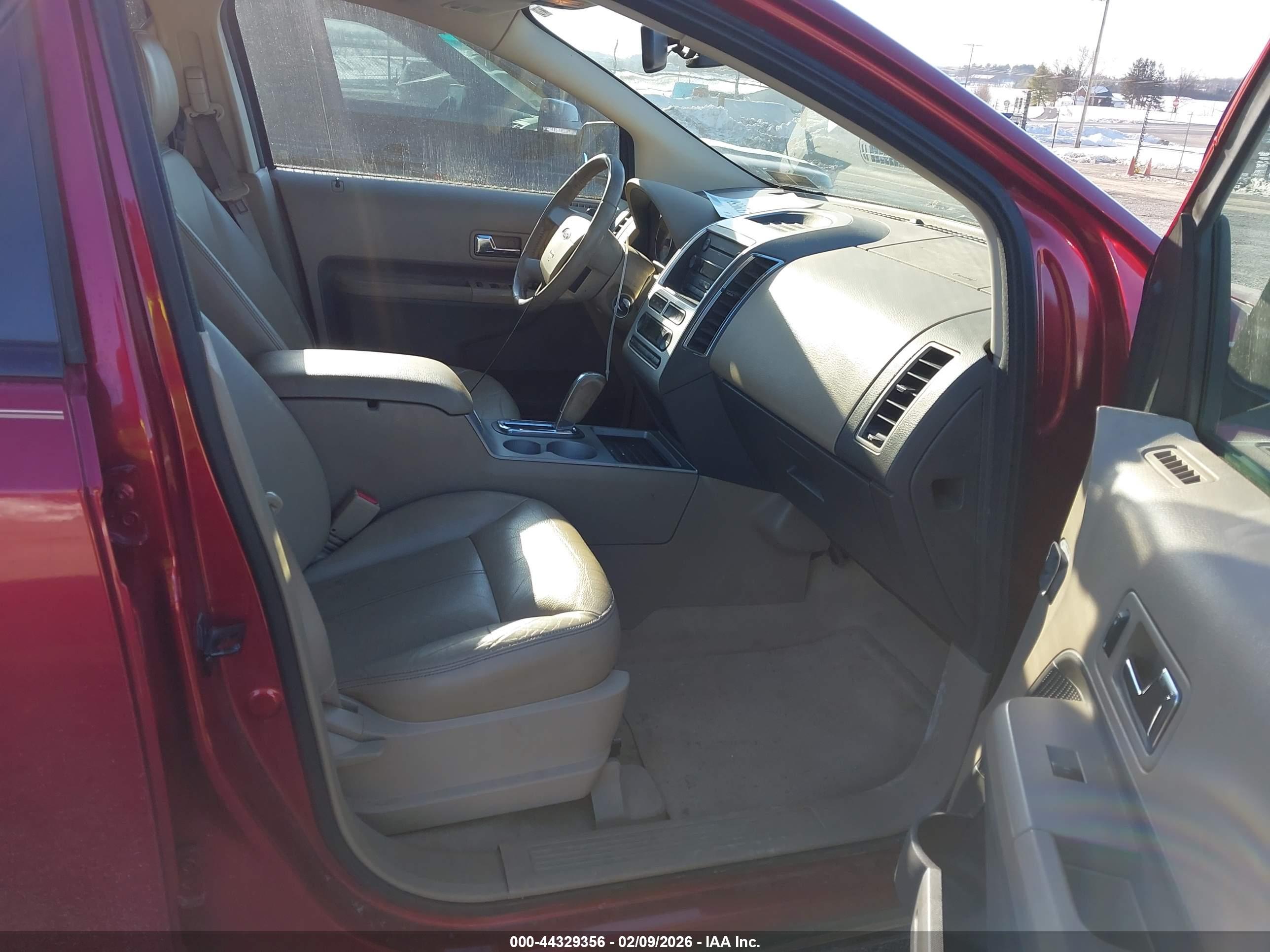 FORD EDGE image 5