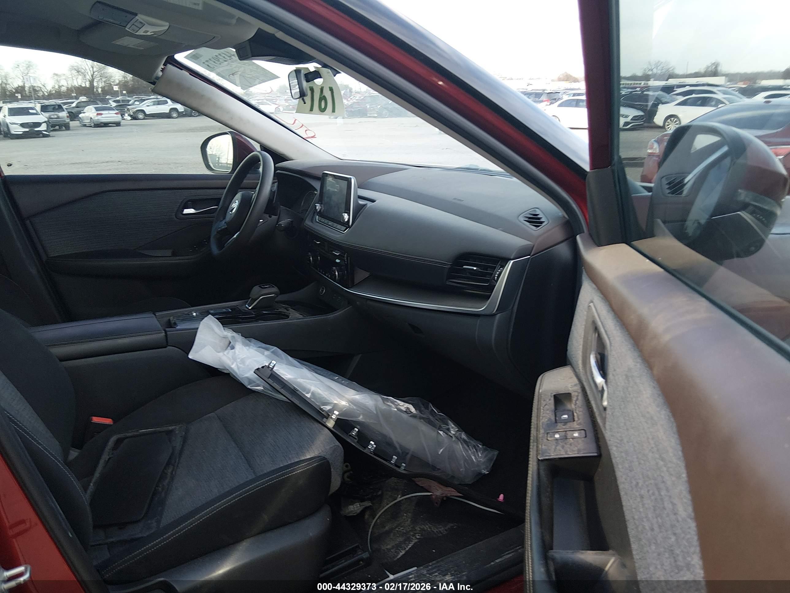 NISSAN ROGUE image 5