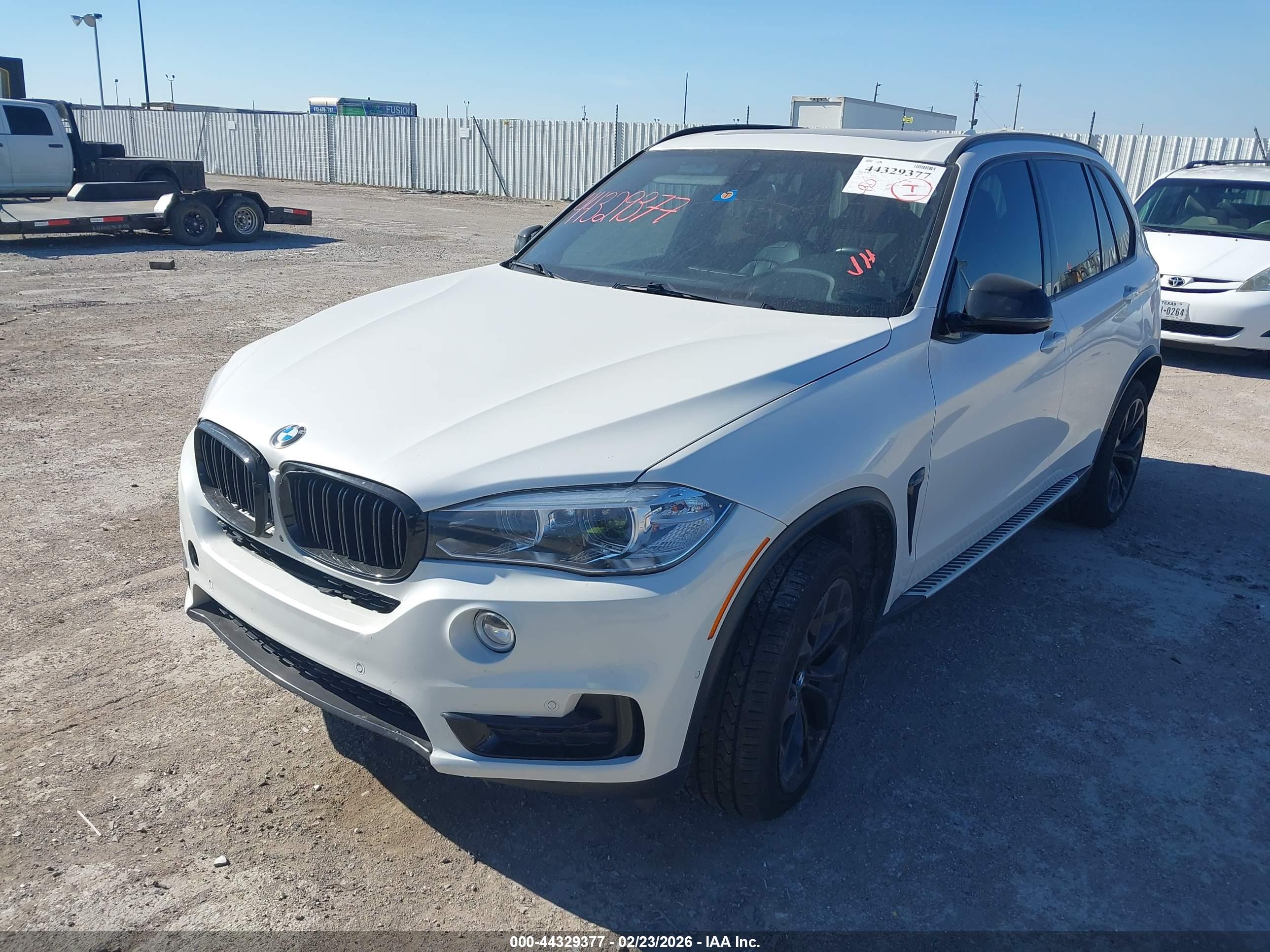 BMW X5 image 2