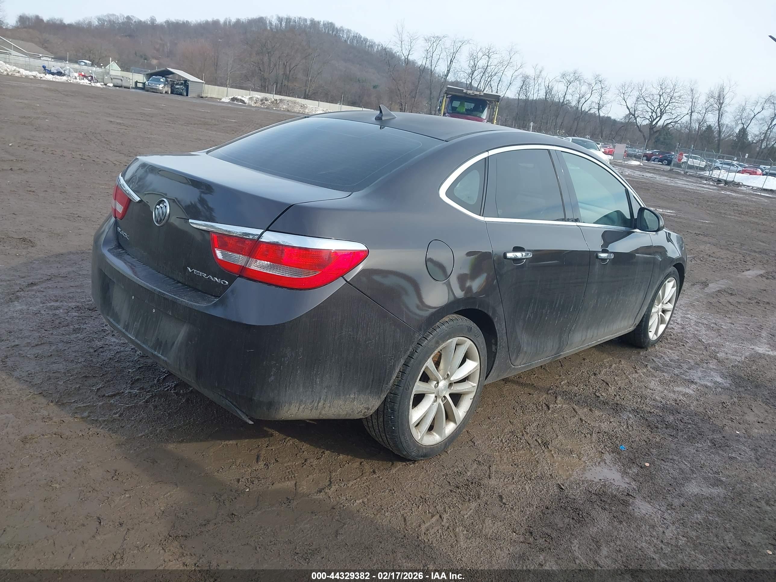 BUICK VERANO image 4