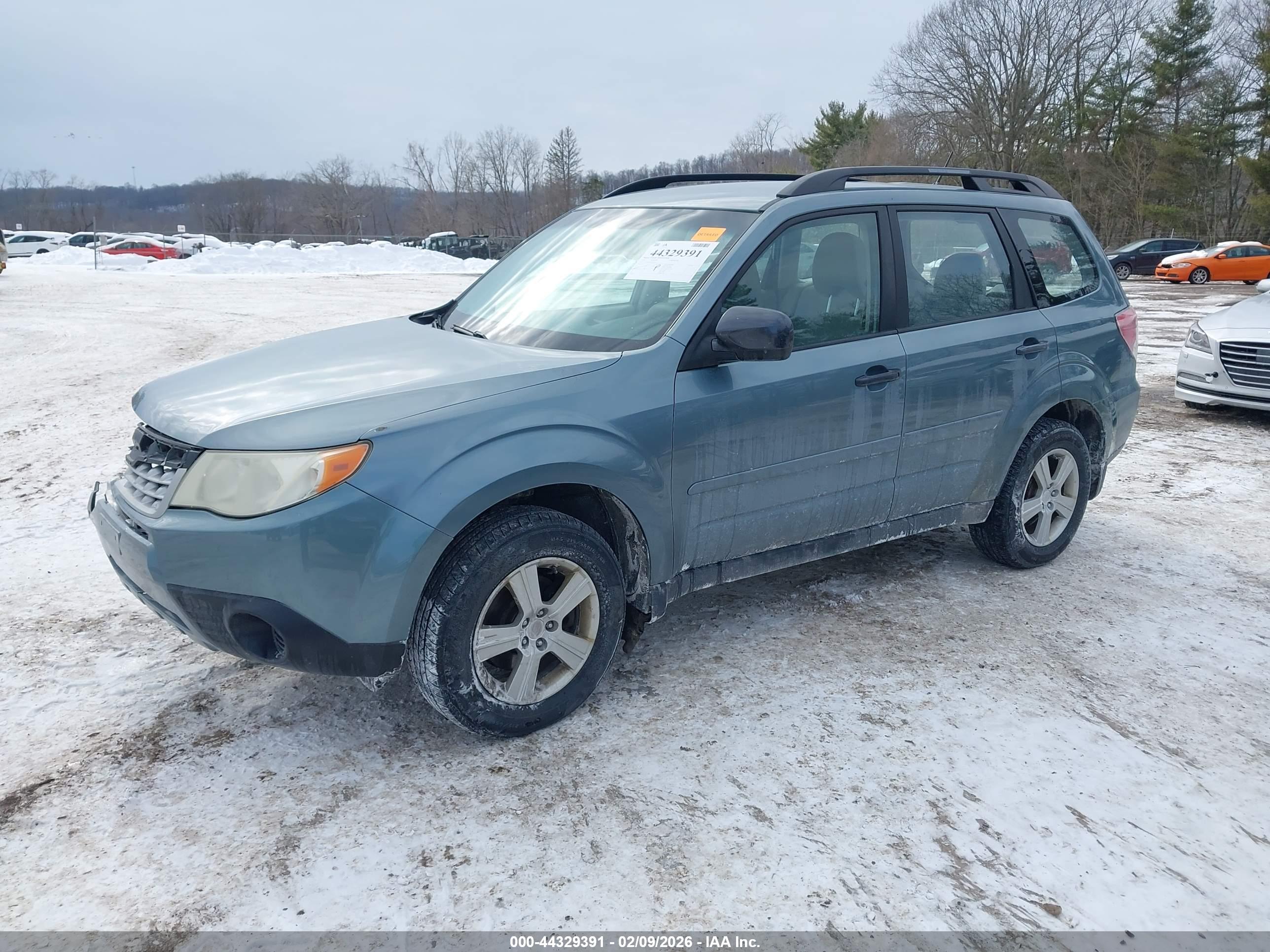SUBARU FORESTER image 2